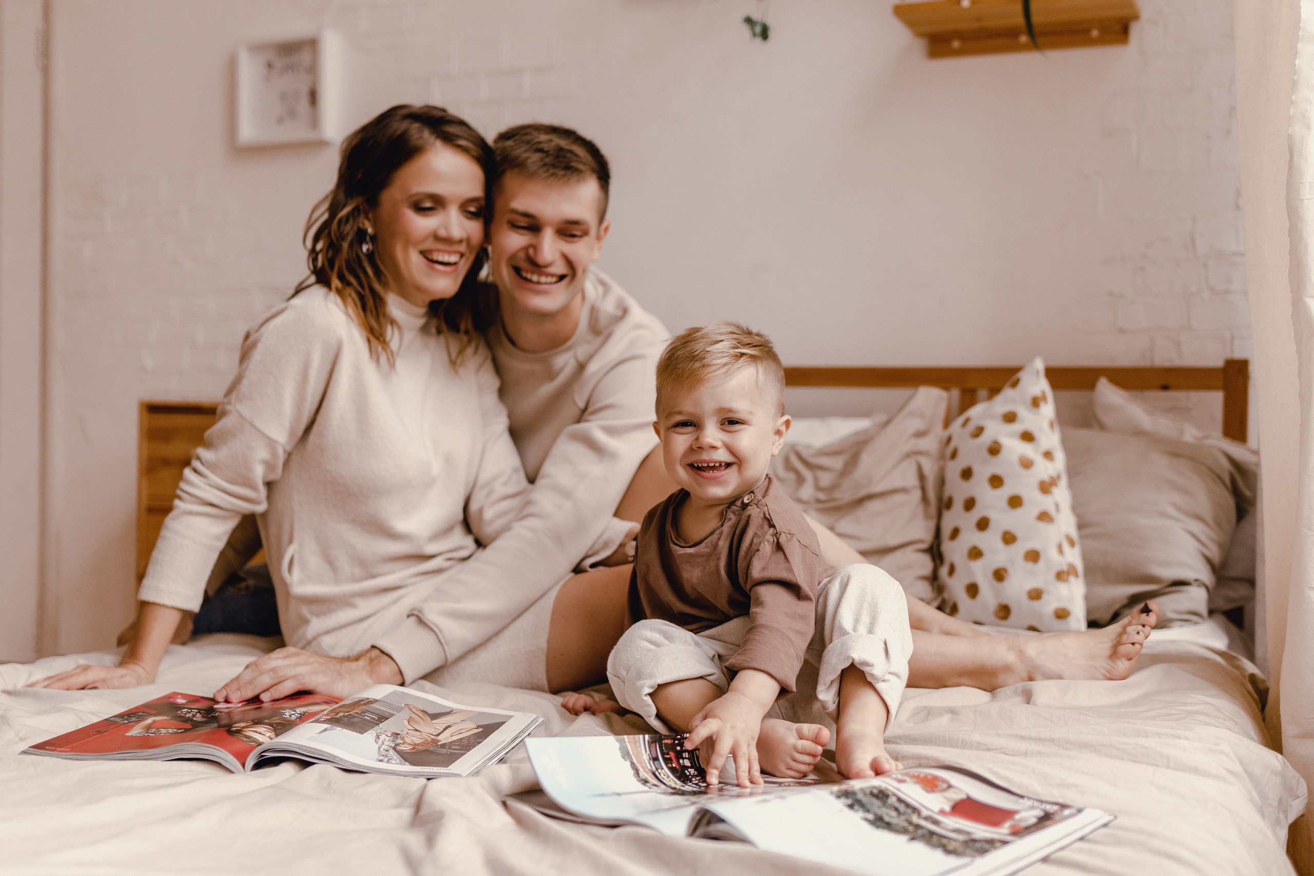 Семейная фотосессия в фотостудии. Фотограф в Краснодаре и Краснодарском Крае