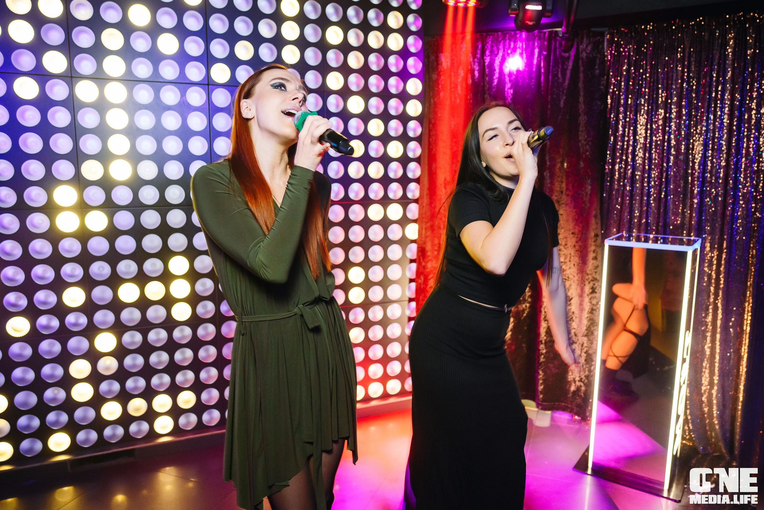Фотоотчет из караоке-клуба Эйфория. One Media Life: фоторепортажи, фотоотчеты с мероприятий и заведений