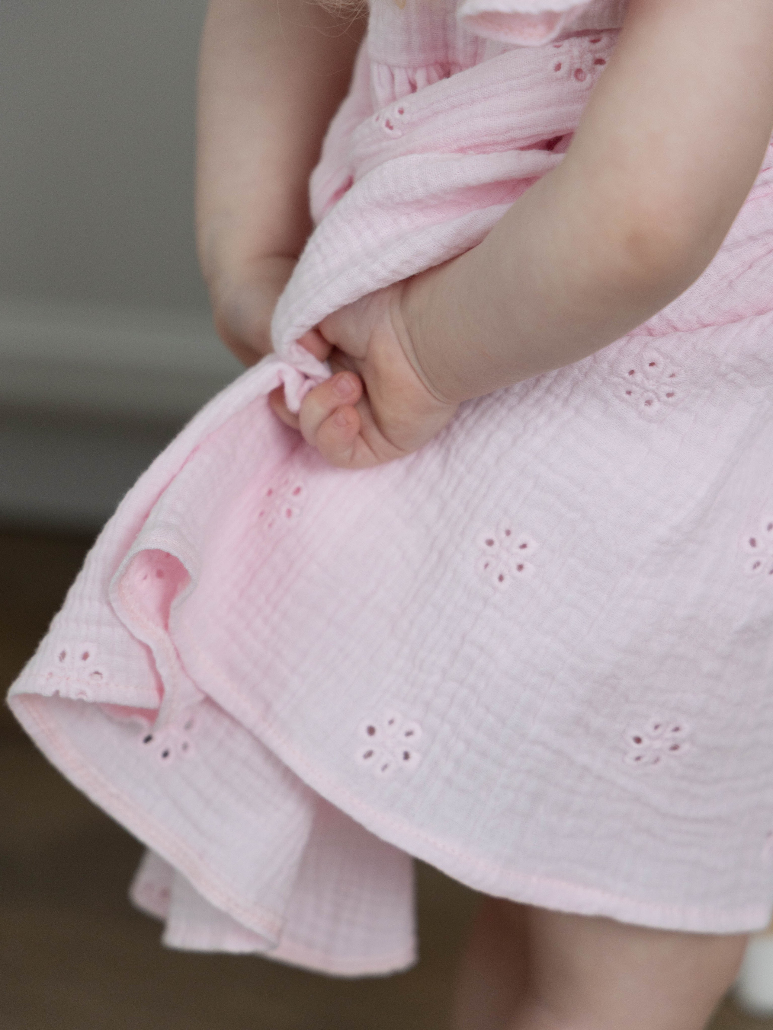 Детские платья. Фотограф для маркетплейсов, фотоуслуги в Жуковском Татьяна Марсуверских