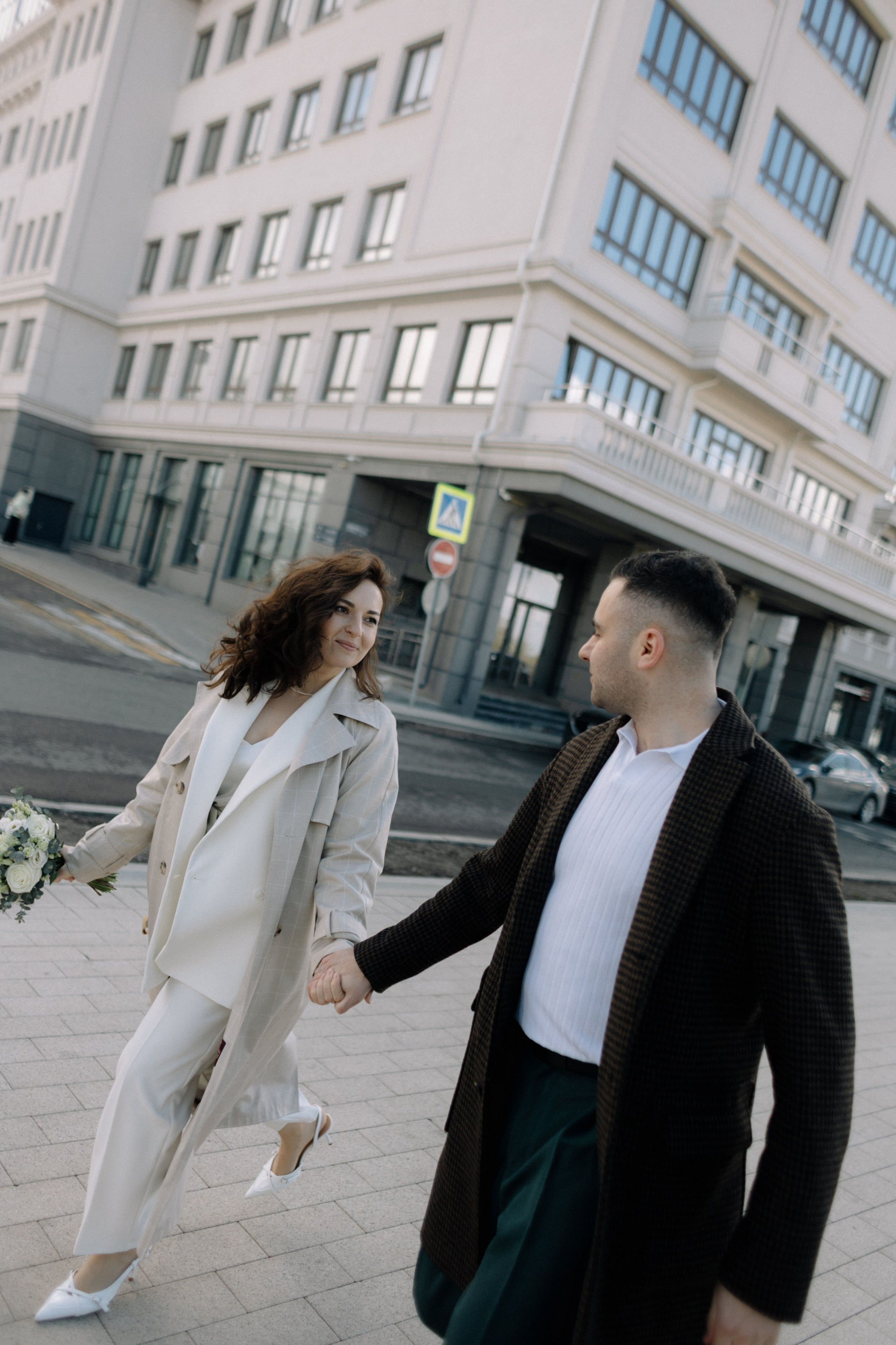 Свадебная прогулка от кофейни в музеи — Аня и Леня. Свадебный фотограф в Нижнем Новгороде Генеральская Ира
