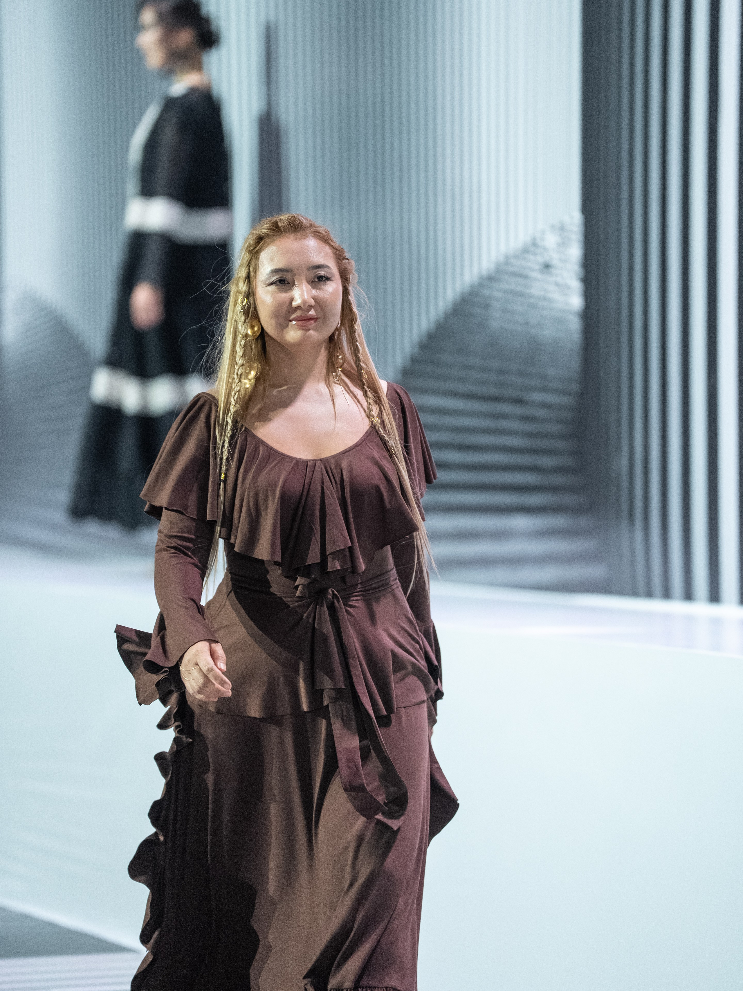 Brand AINASH QARA. Сайт Алматинского НЮ АРТ, будуар и фэшн фотографа Дениса Карпенко