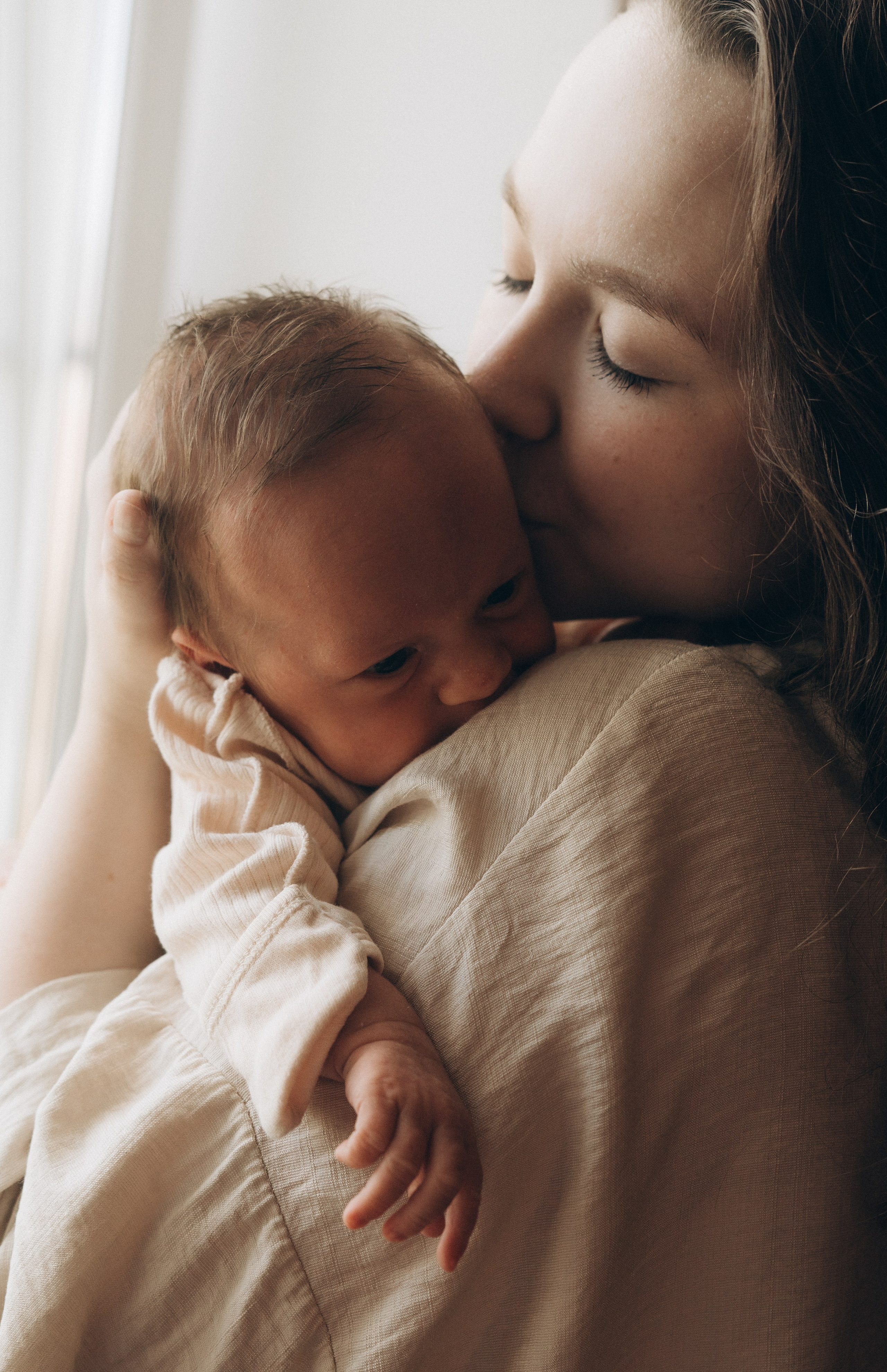 Тимофей в кругу семьи. Семейный, ньюборн фотограф, фотограф на роды в Москве, Виктория Тюльдюкова