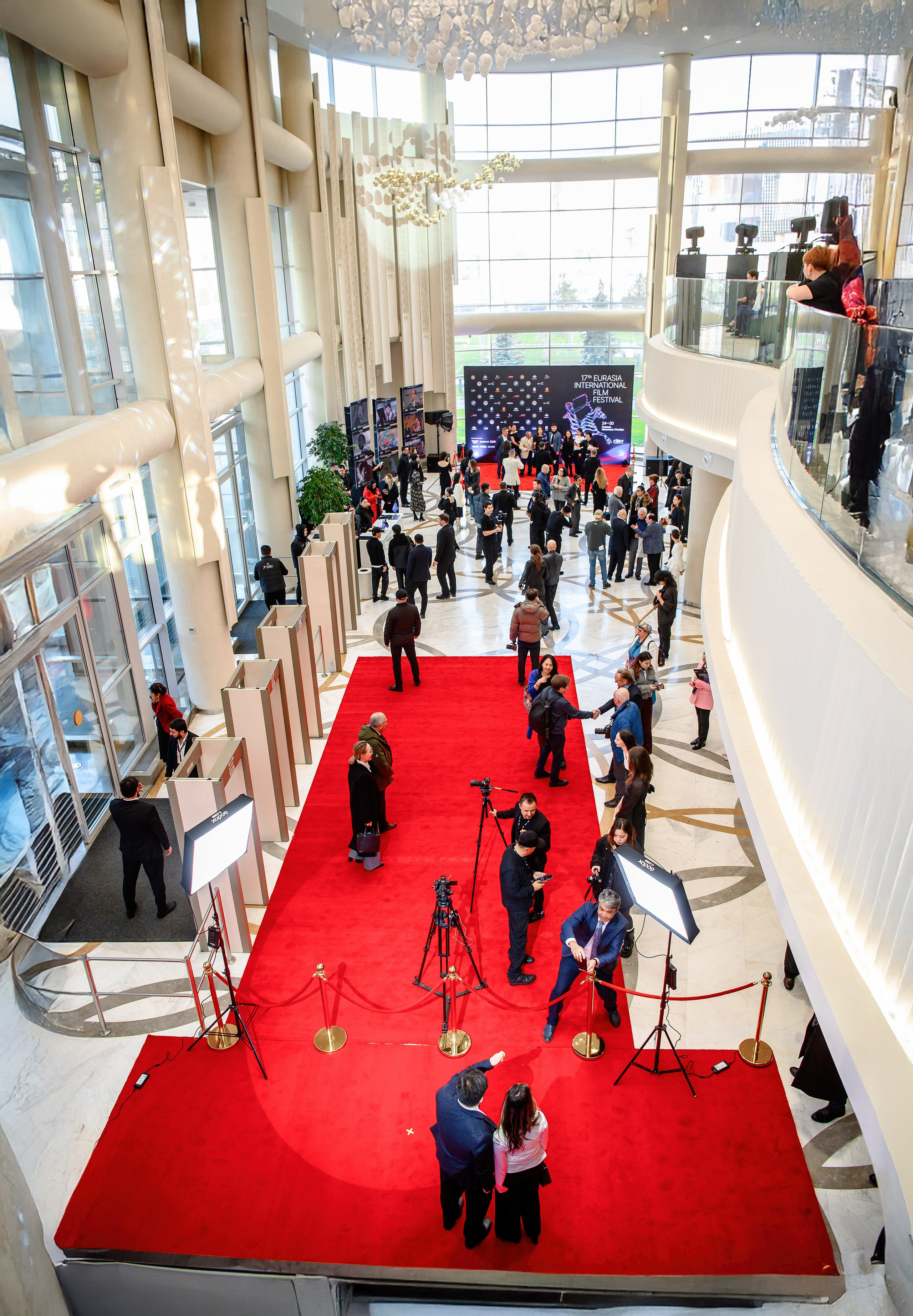 Концерты. Фестивали. Елена Северина фотограф, Алматы: репортаж (спорт, концерты, конференции), предметная и фуд-съёмка, портреты, каталоги, фэшн, ретушь