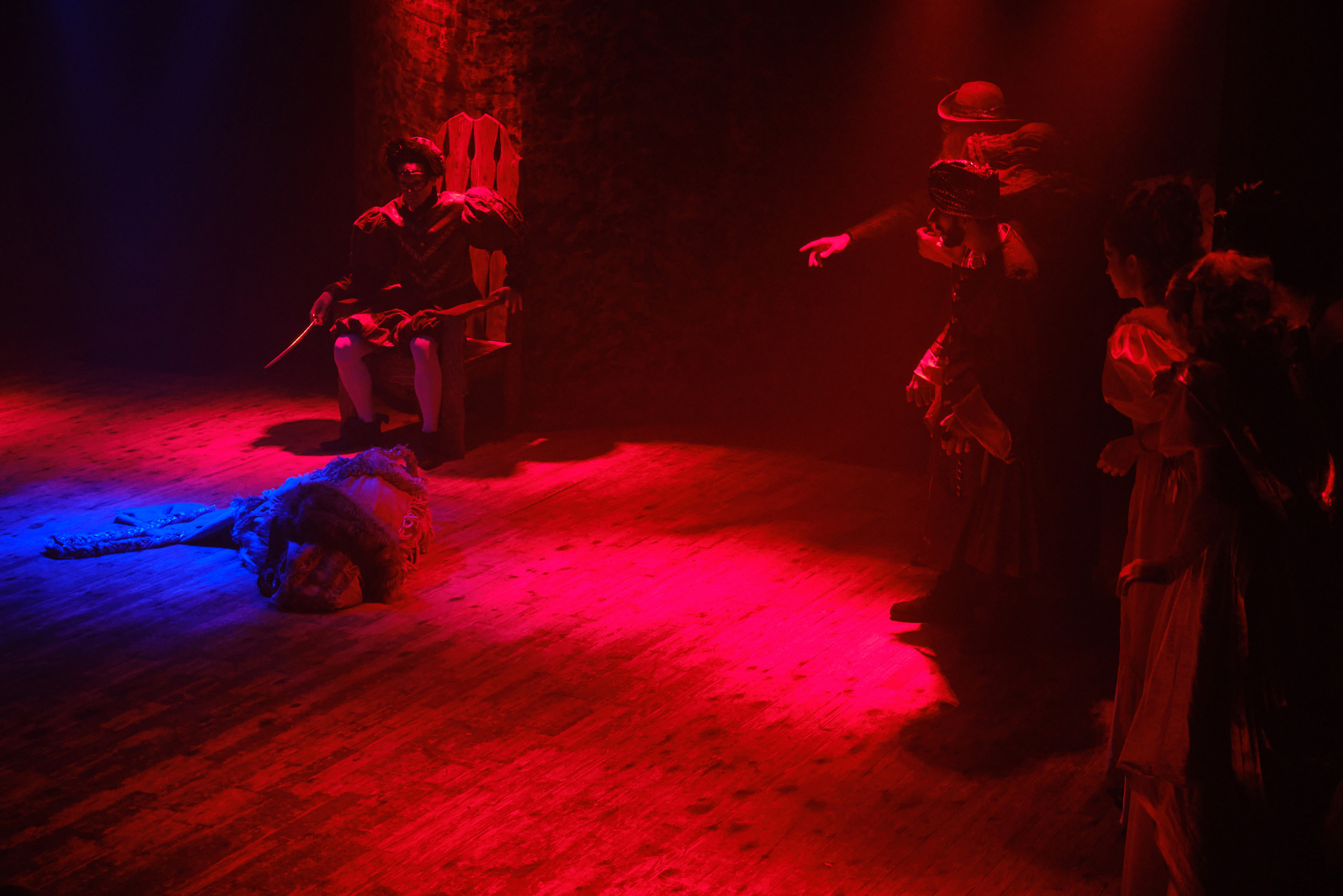 «Щелкунчик VS Мышиный король»