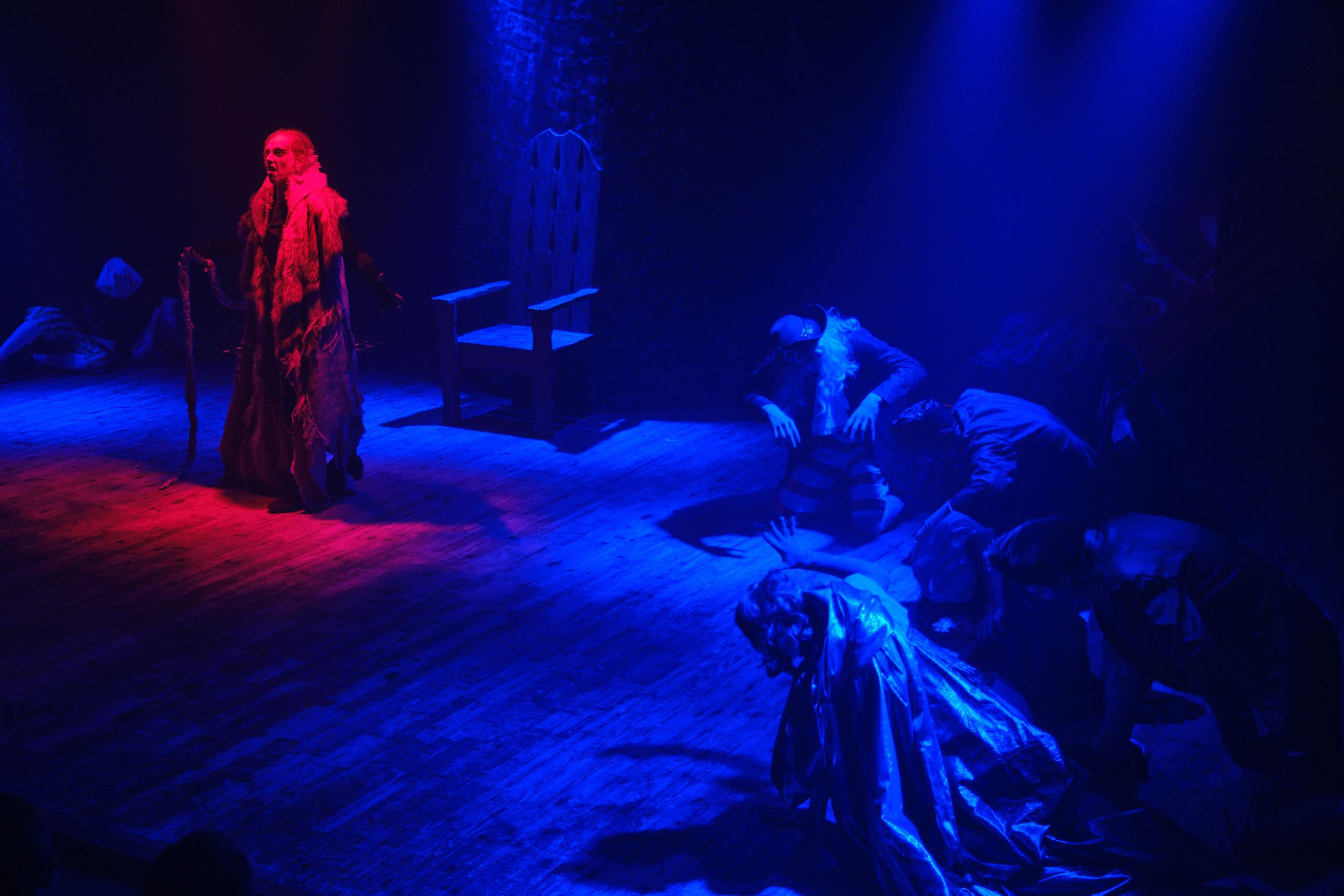 «Щелкунчик VS Мышиный король»