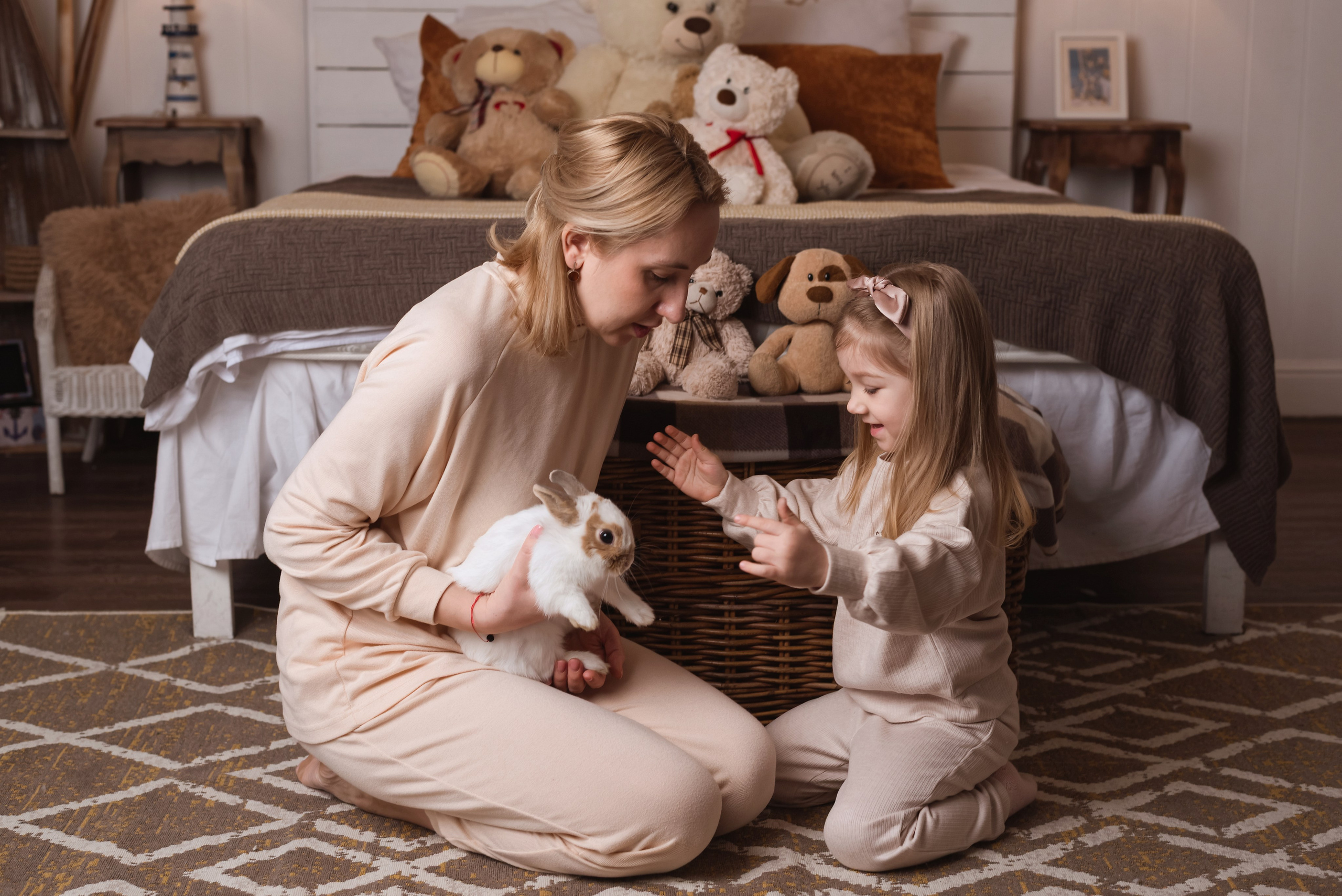 Home photo shoots in Montenegro. Photographer of newborns and children up to a year in Montenegro