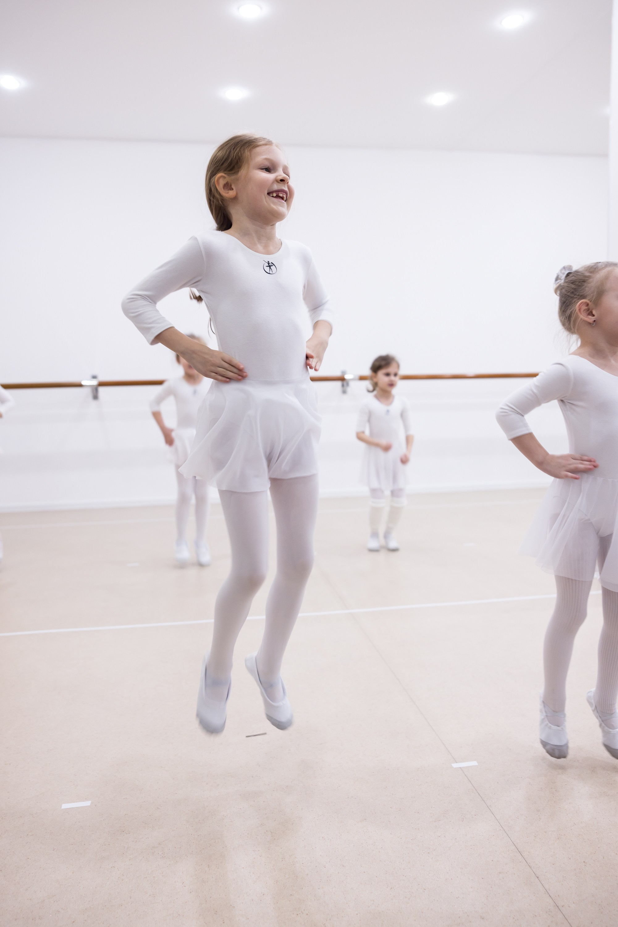 Открытый урок Яси в студии балета (01/03/2024). OLGA OLEYNIKOVA Пространство, люди, смыслы