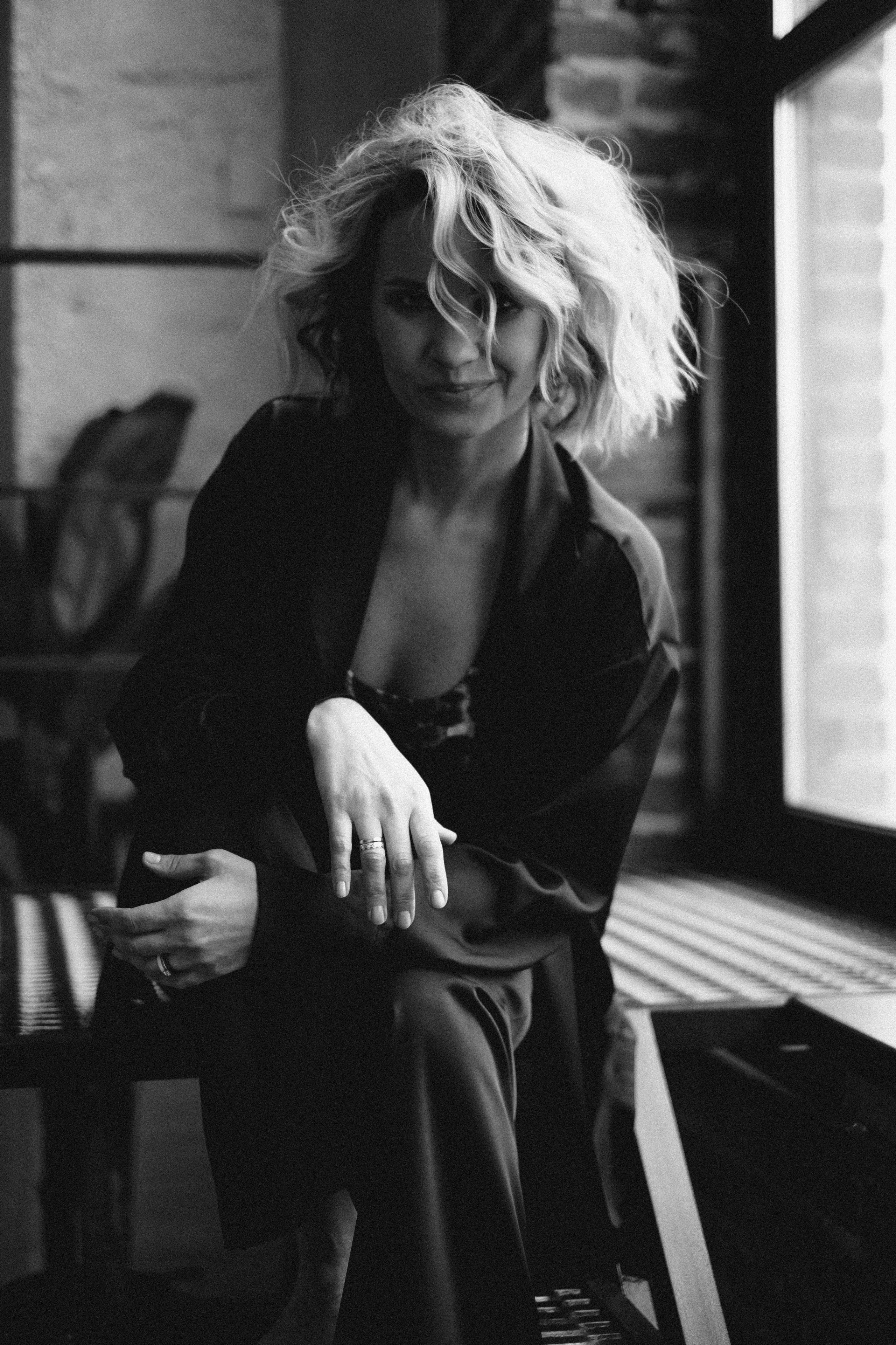 О, Настя. Не смотри на других, смотри внутрь себя