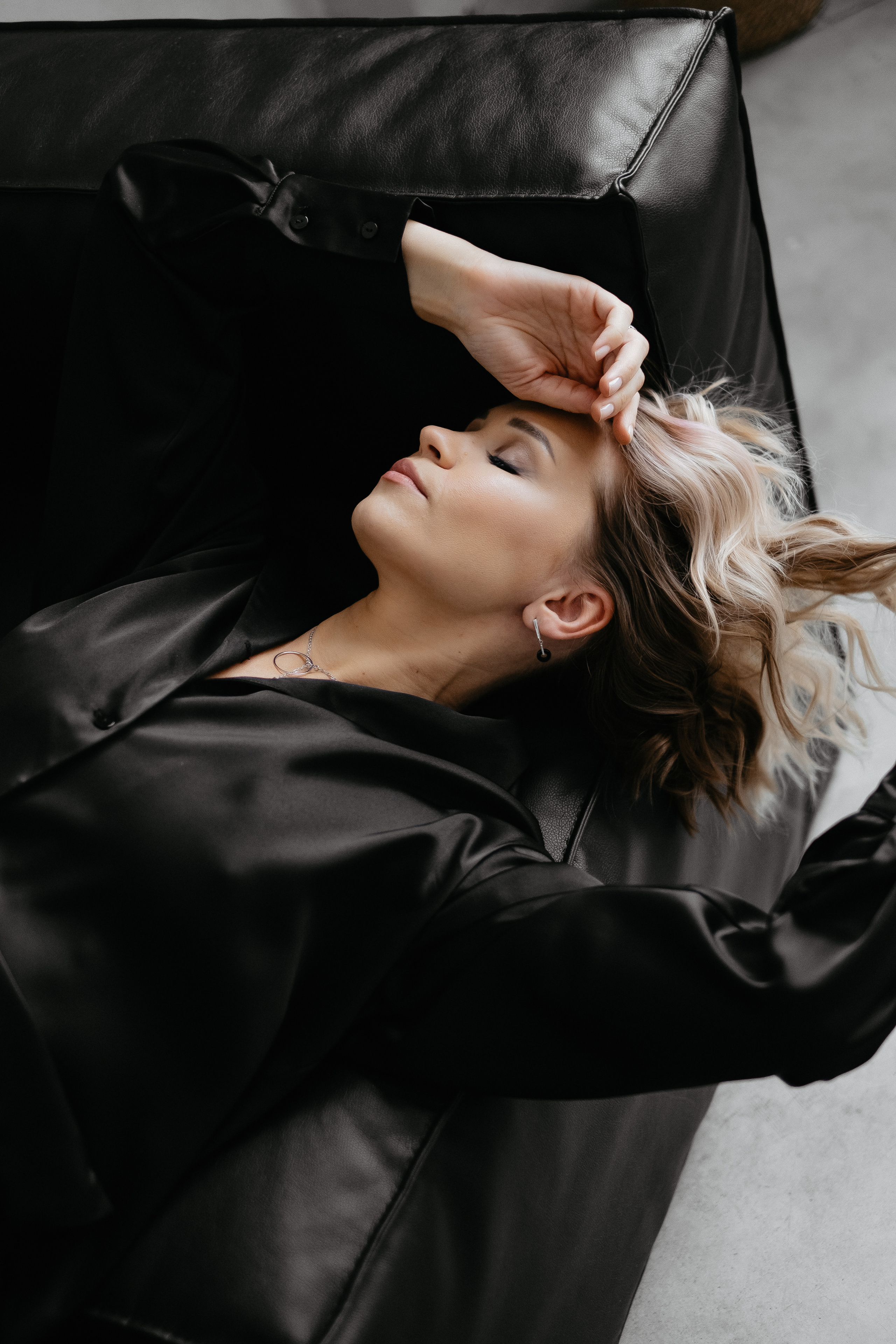 О, Настя. Не смотри на других, смотри внутрь себя