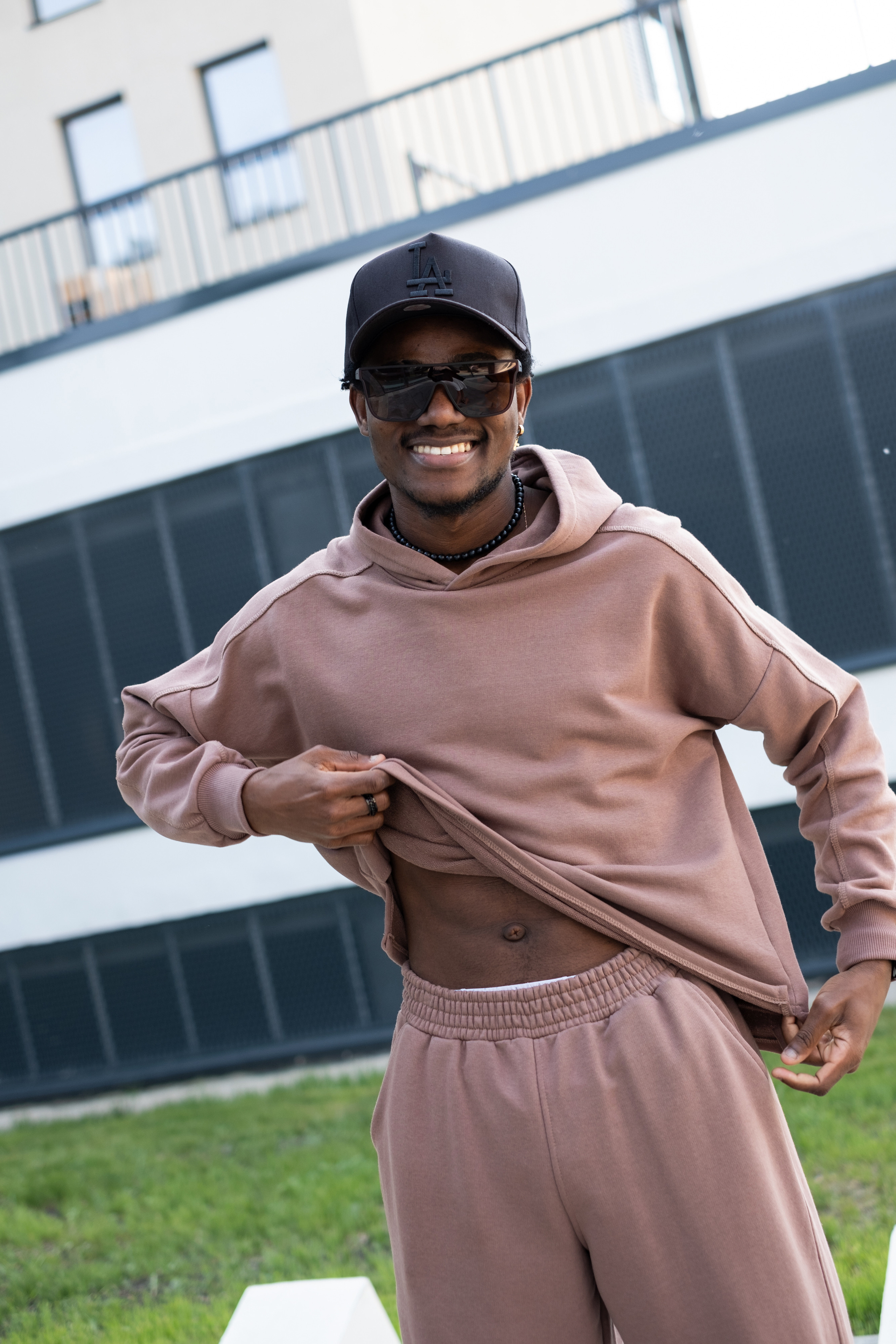 33shop. Не смотри на других, смотри внутрь себя