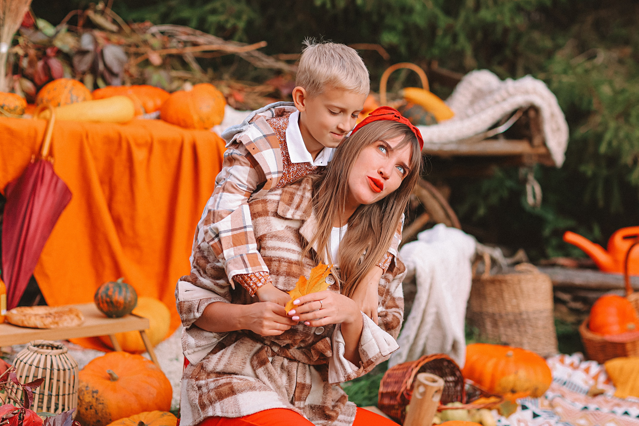 Тыквы. Семейный фотограф Тюмень, фотограф на роды Салмина Мария