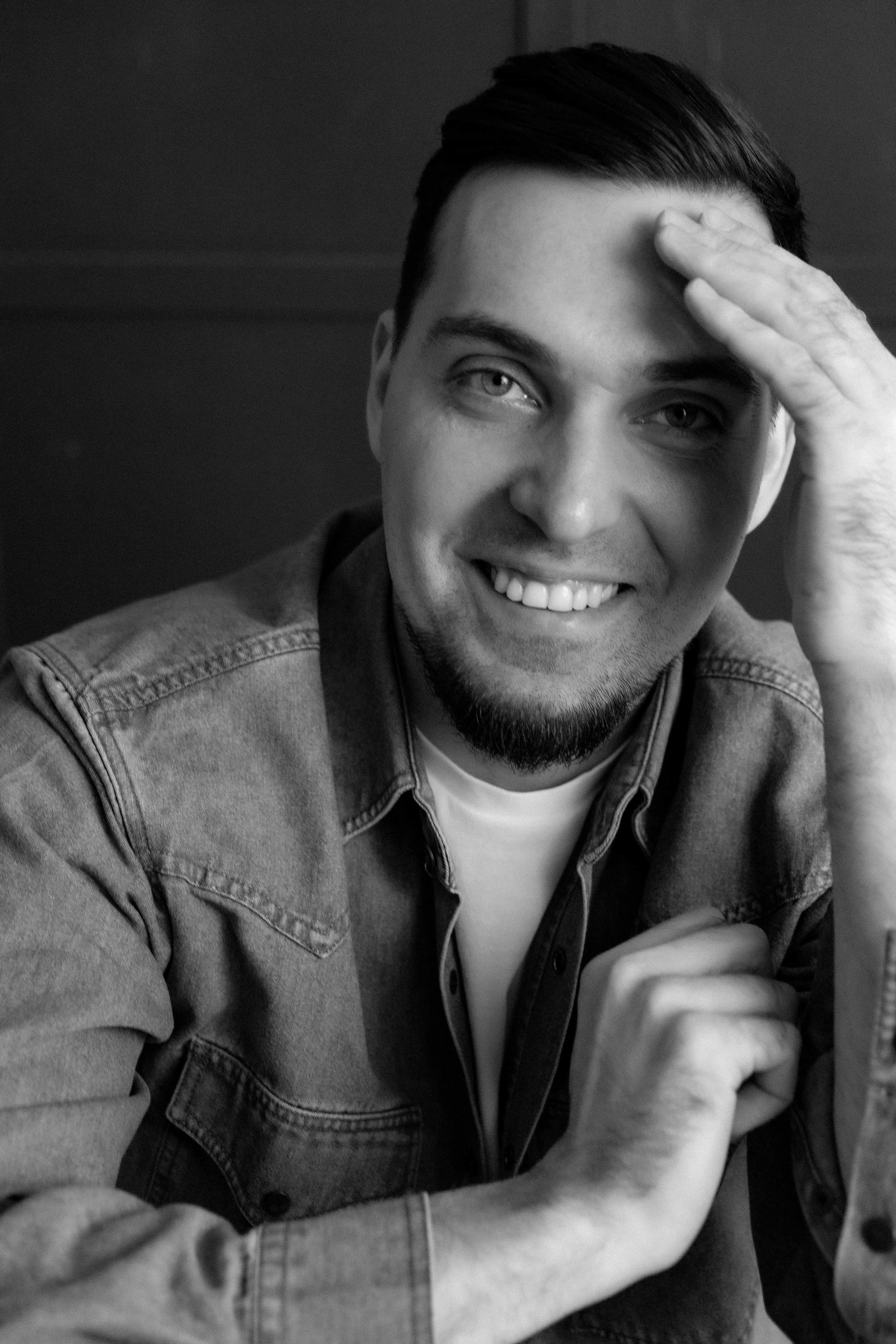 Мужская портретная фотосессия для Кирилла в Санкт-Петербурге. Светлана Гопанюк. Портретный фотограф. Санкт-Петербург. СПб