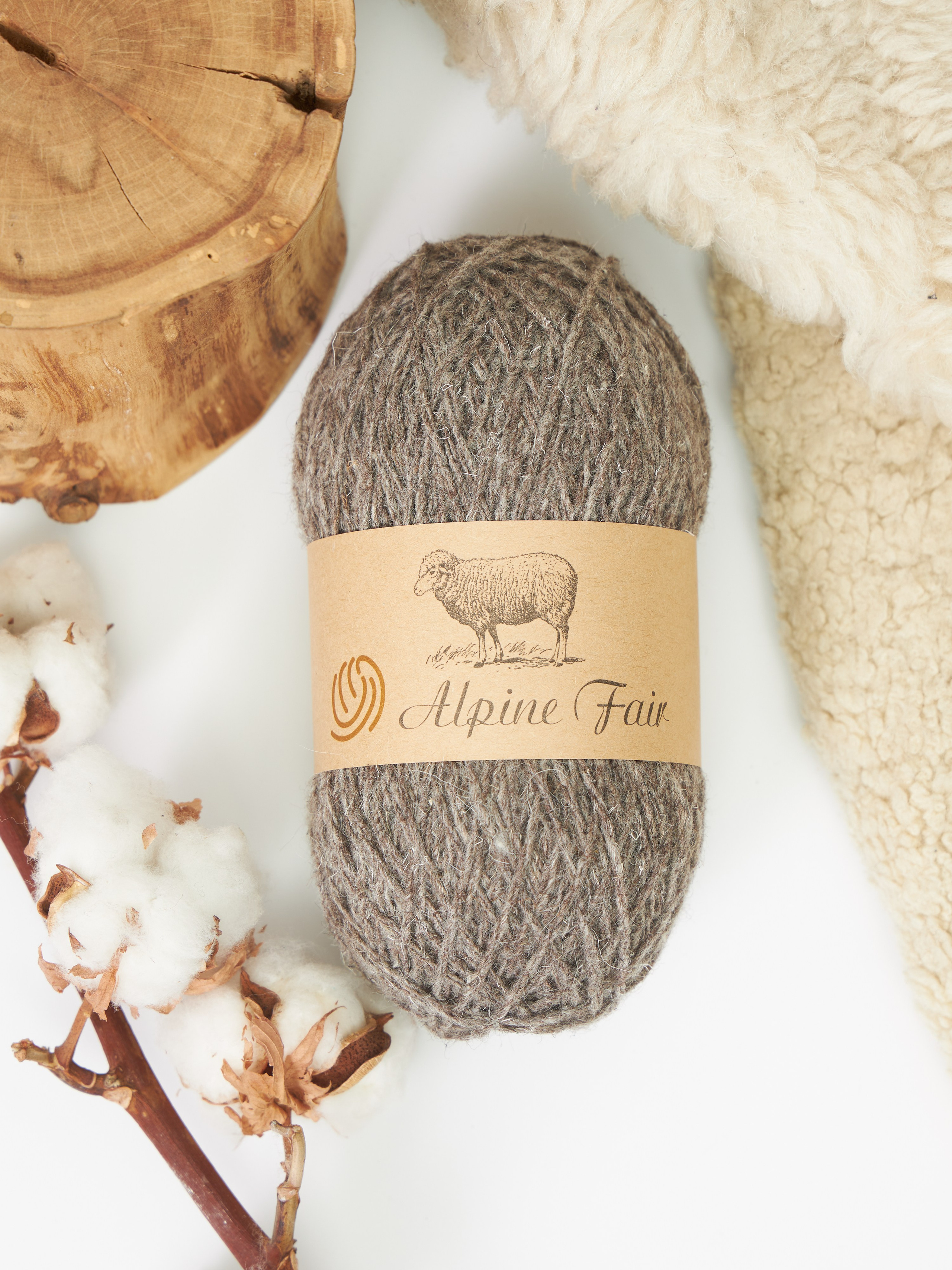 Фотосъемка пряжи для маркетплейсов. Алексей Темнов — фотограф в Пятигорске