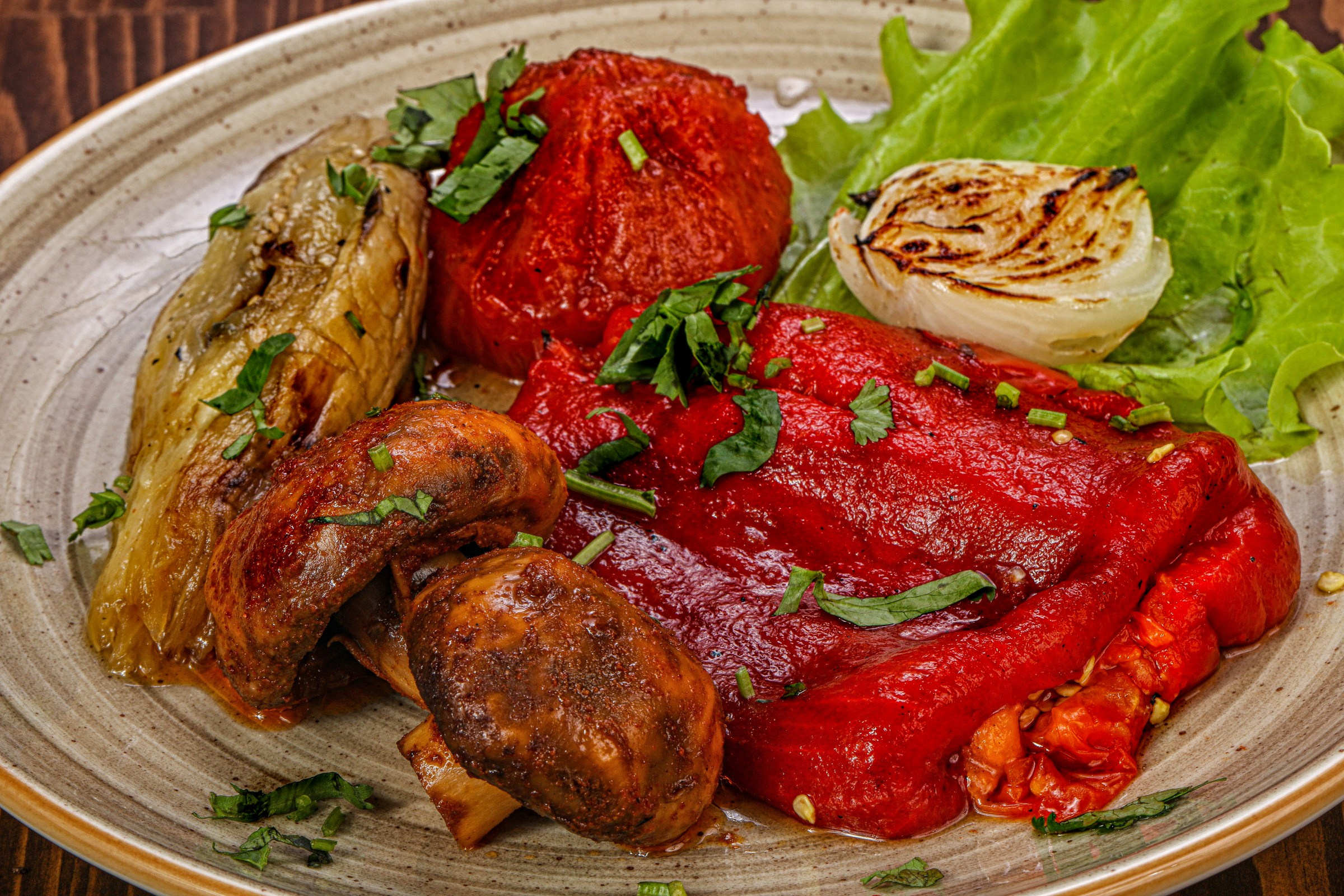 Фотосъемка блюд грузинской кухни. Заказ по тел.: +7 (906) 006-90-22. Фуд-фотограф Андрей Старостин — съемка еды в Москве. 9000 руб. в час