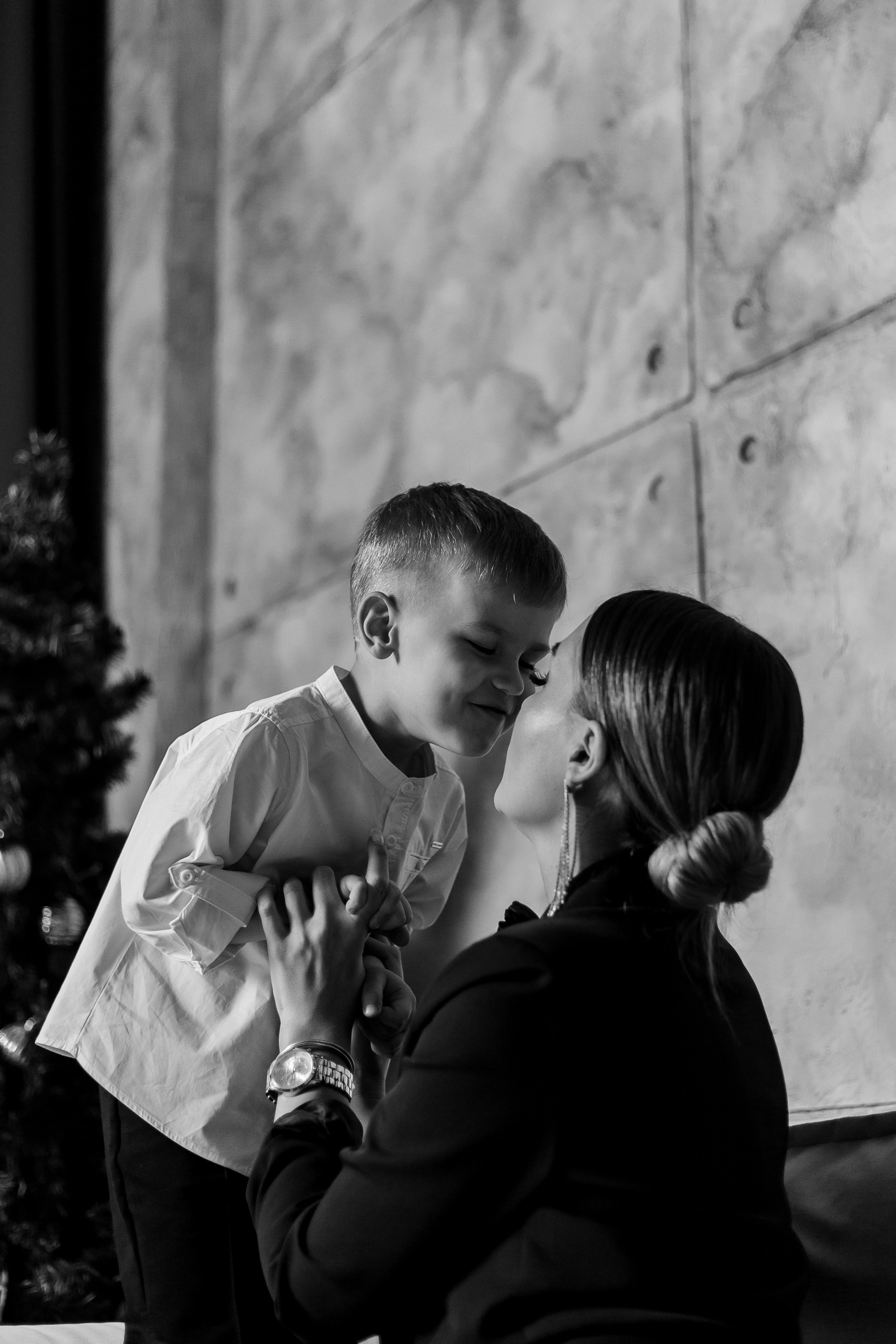 Мама и сын. Фотограф Мария Новоселова. Сургут