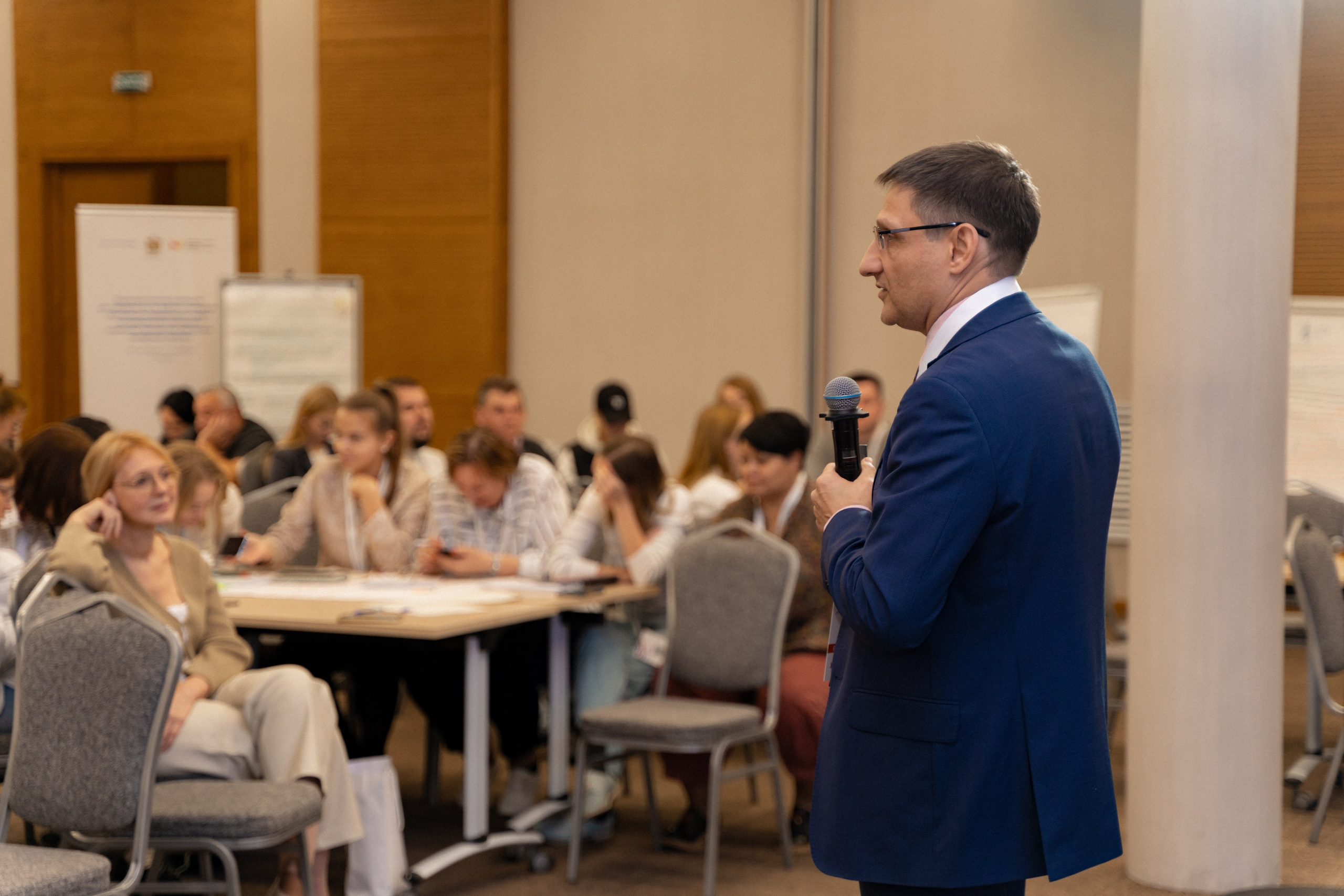 Окружной семинар в сфере профилактики от Росмолодежи в Амаксе 2024. Фотограф Надежда Погребняк | Рязань | Москва