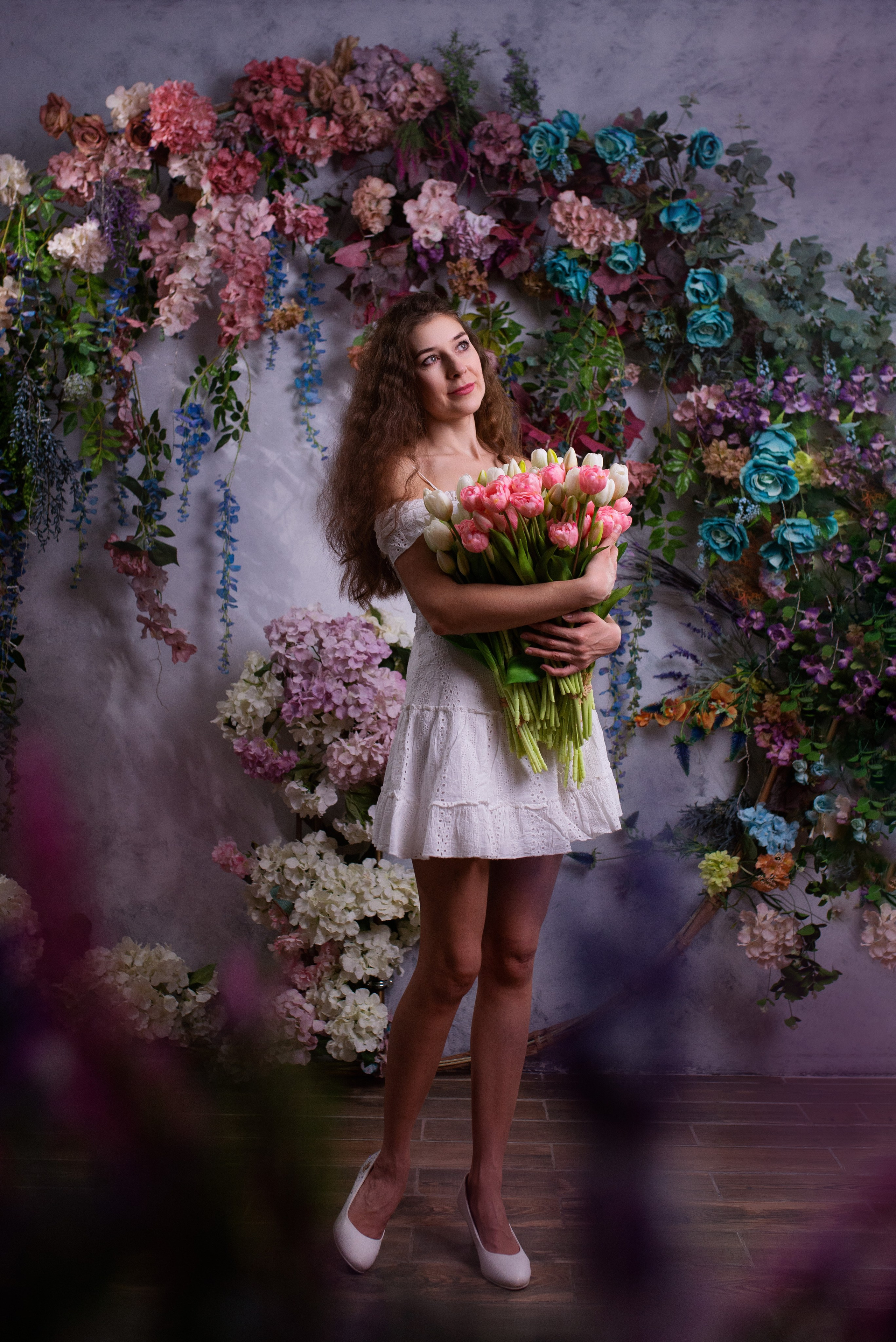Цветочная фотозона. Женский фотограф Крещение Венчание Москва Брянск