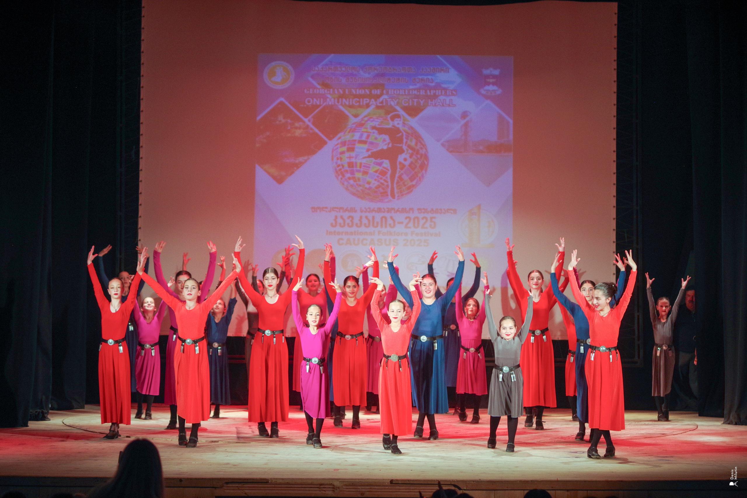 Танцы в прекрасном Они. Портретный фотограф Денис Милютин