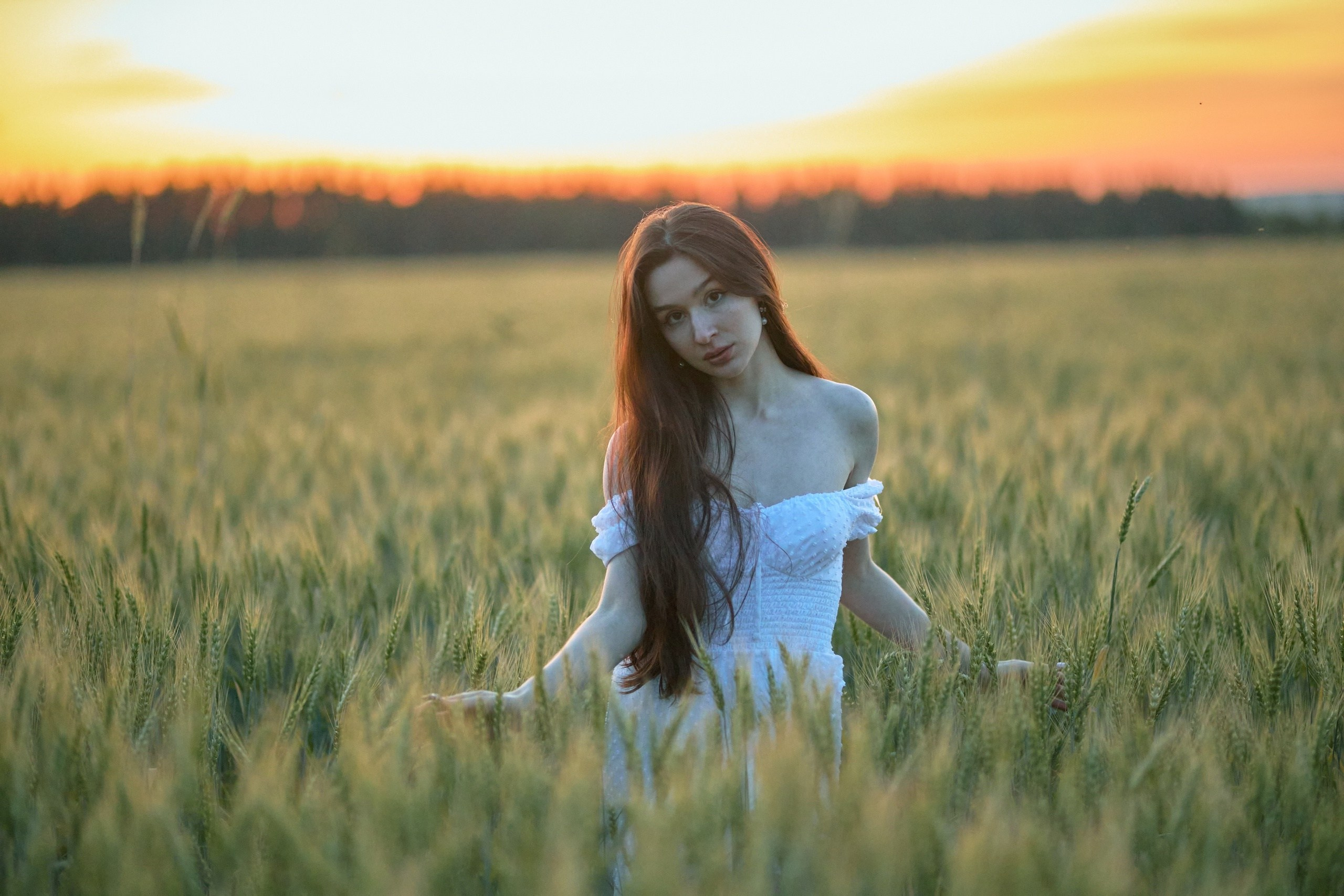 Фотосессия в пшеничном поле и с сеном. Чувашия, Чебоксары. Владимир Суздалов (ProMaXe) — Портретный фотограф, тематические фотосессии в Чебоксарах