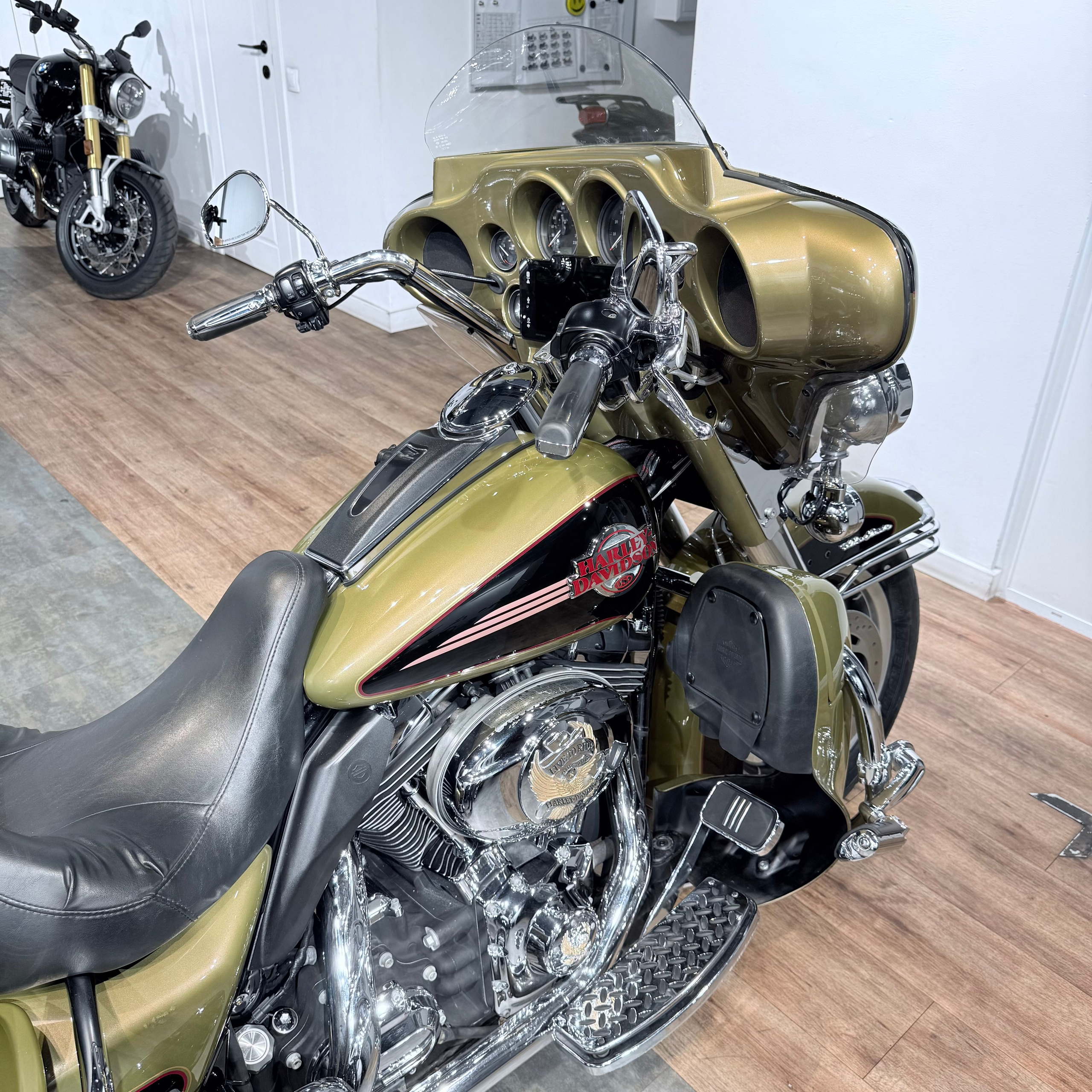 Мотоциклы Harley-Davidson 2007 Electra Glidе Ultrа Gоld Olive (Touring) — купить мотоцикл. Hello Davidson, Москва. Только хорошие мотоциклы…