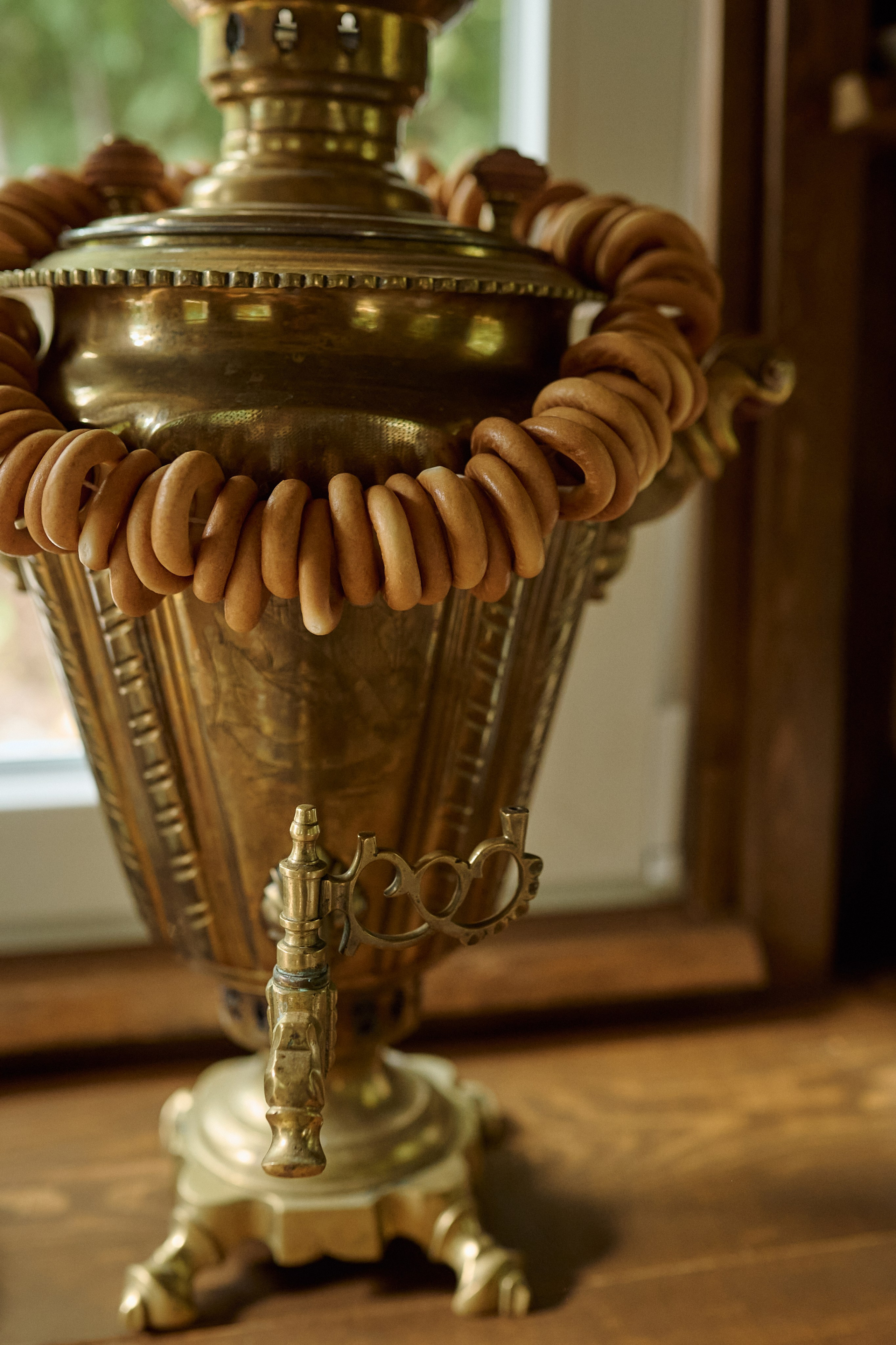 Алёна и Рада в Чайной. Семейный и свадебный lifestyle-фотограф в Москве Мария Петрова