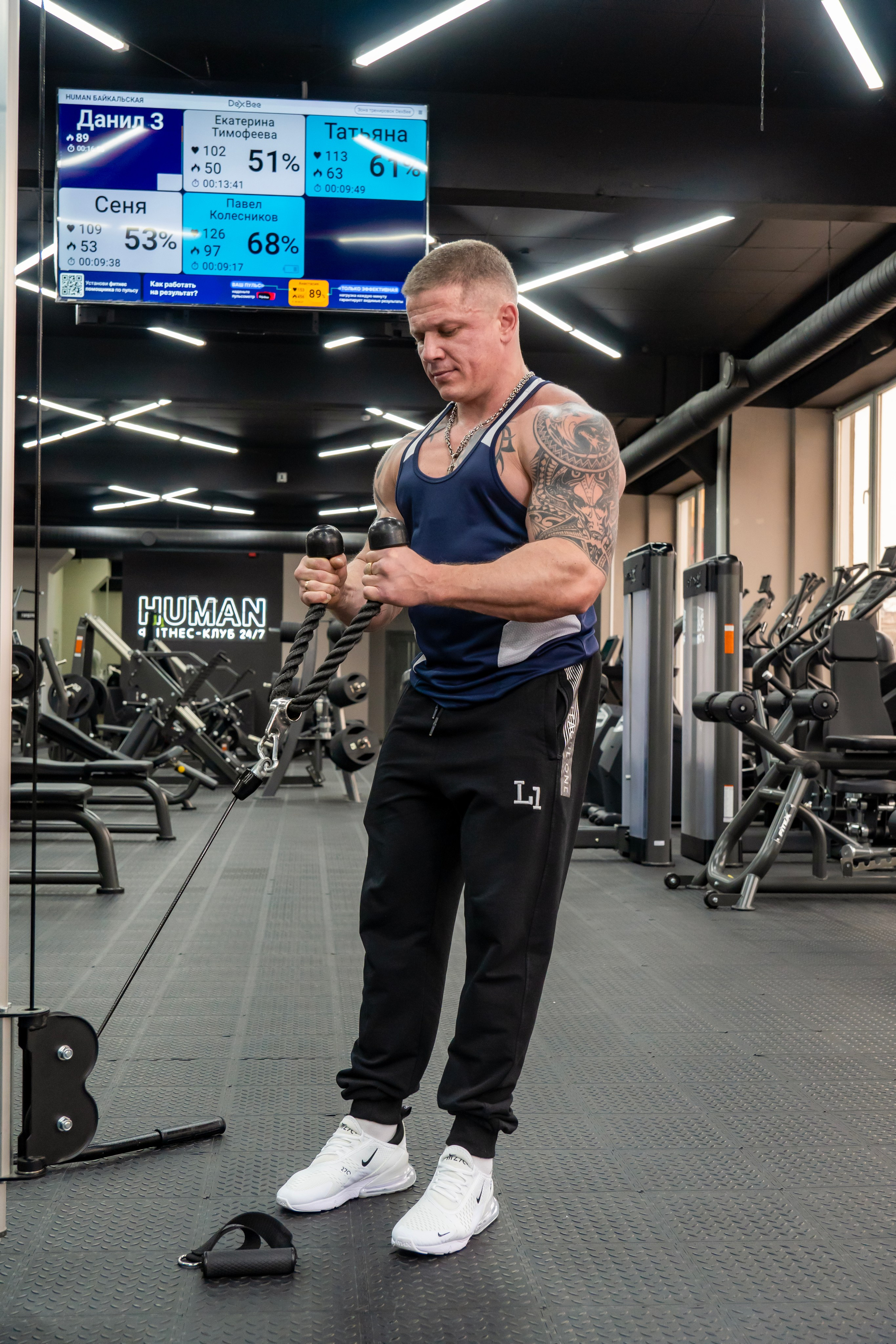 Фитнес клуб Human. Занимаюсь профессиональной фотографией и живу рядом с Байкалом. Работаю в разных жанрах