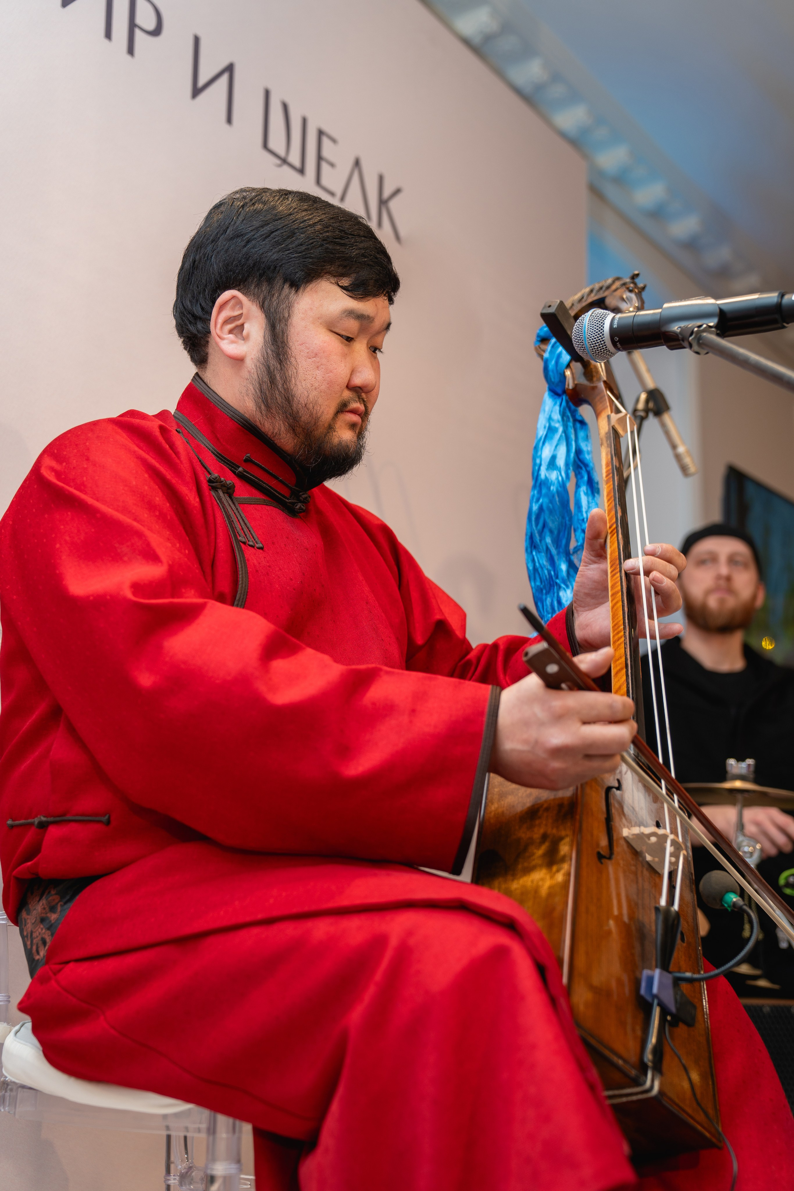 Модельный показ. Занимаюсь профессиональной фотографией и живу рядом с Байкалом. Работаю в разных жанрах