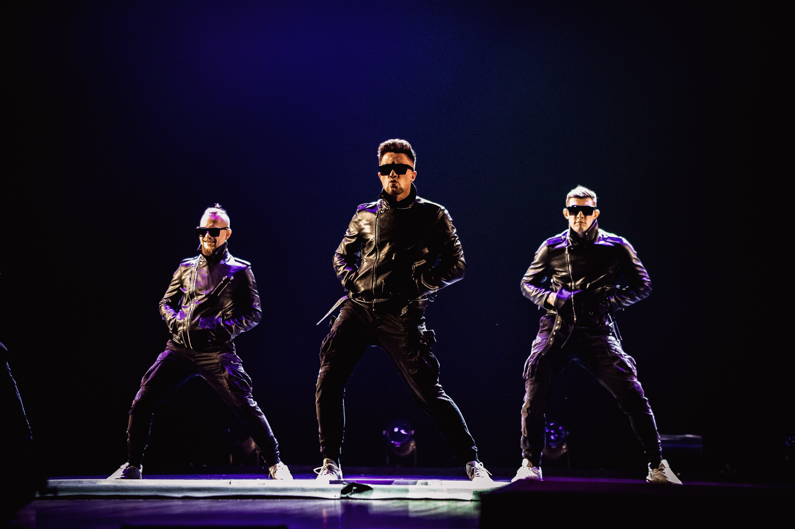 Шоу «Под дождём» 03 / 2025. ФОТОГРАФ ЕКАТЕРИНБУРГ