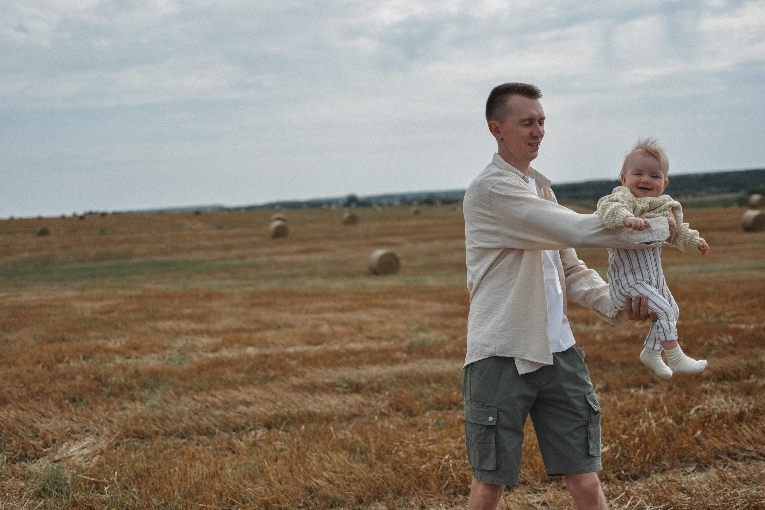 Семейная серия в поле. Alenasokolowa.ru