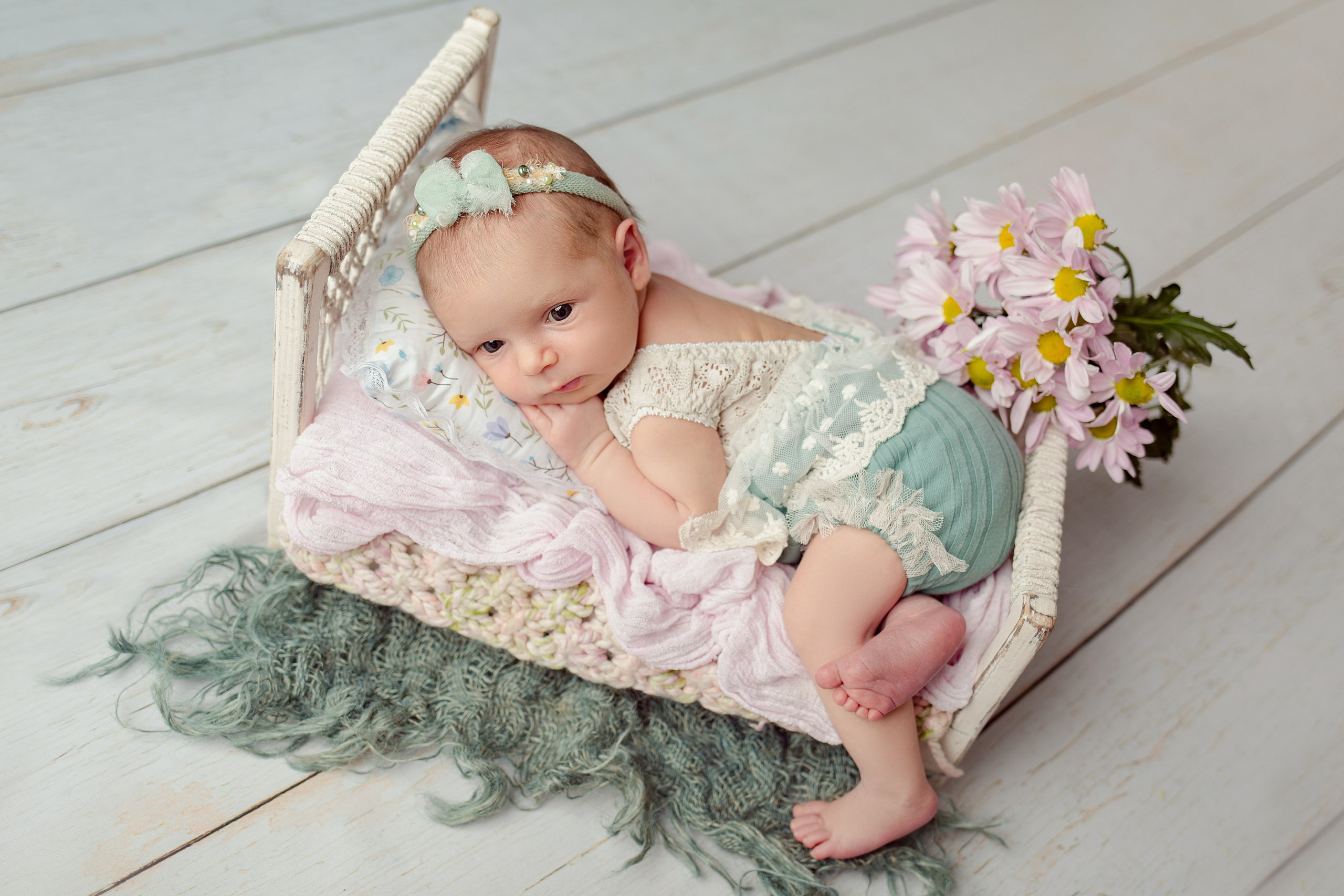 Ньюборн девочки. Фотограф новорожденных, семейный, детский фотограф в Москве и Московской области