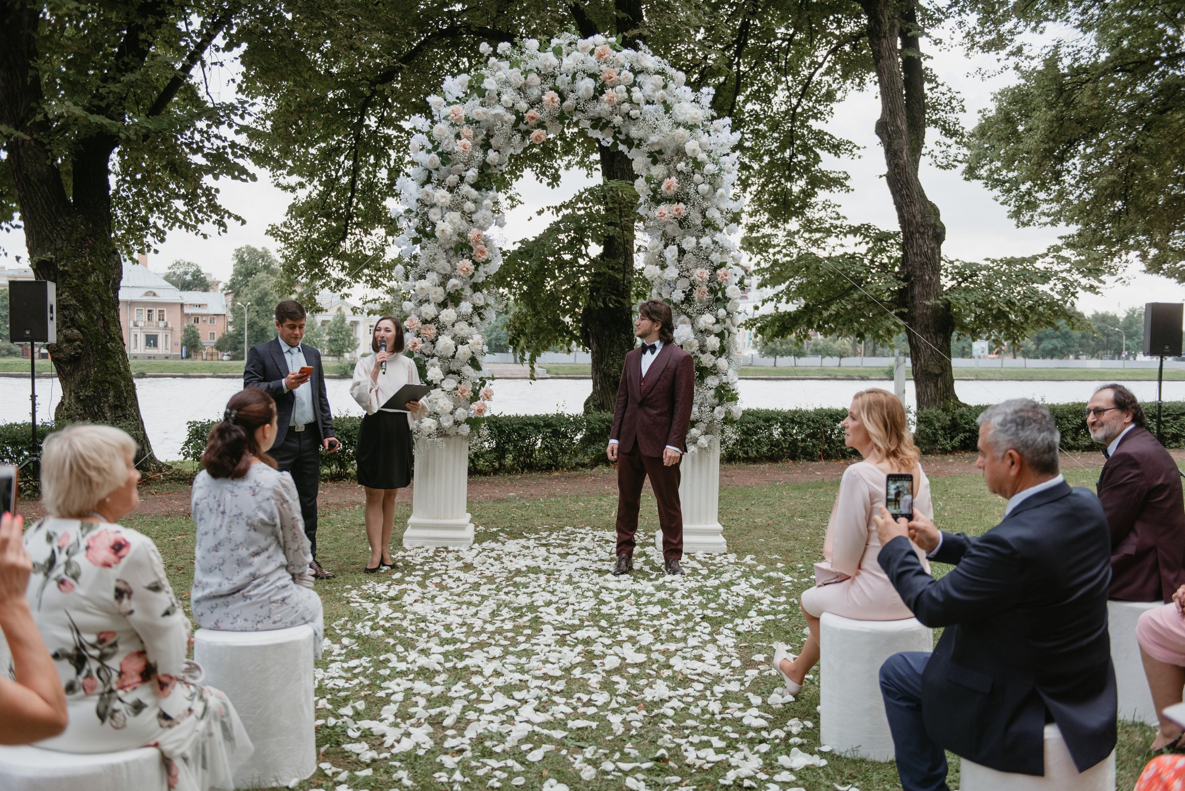 выездная регистрация в резиденции К2