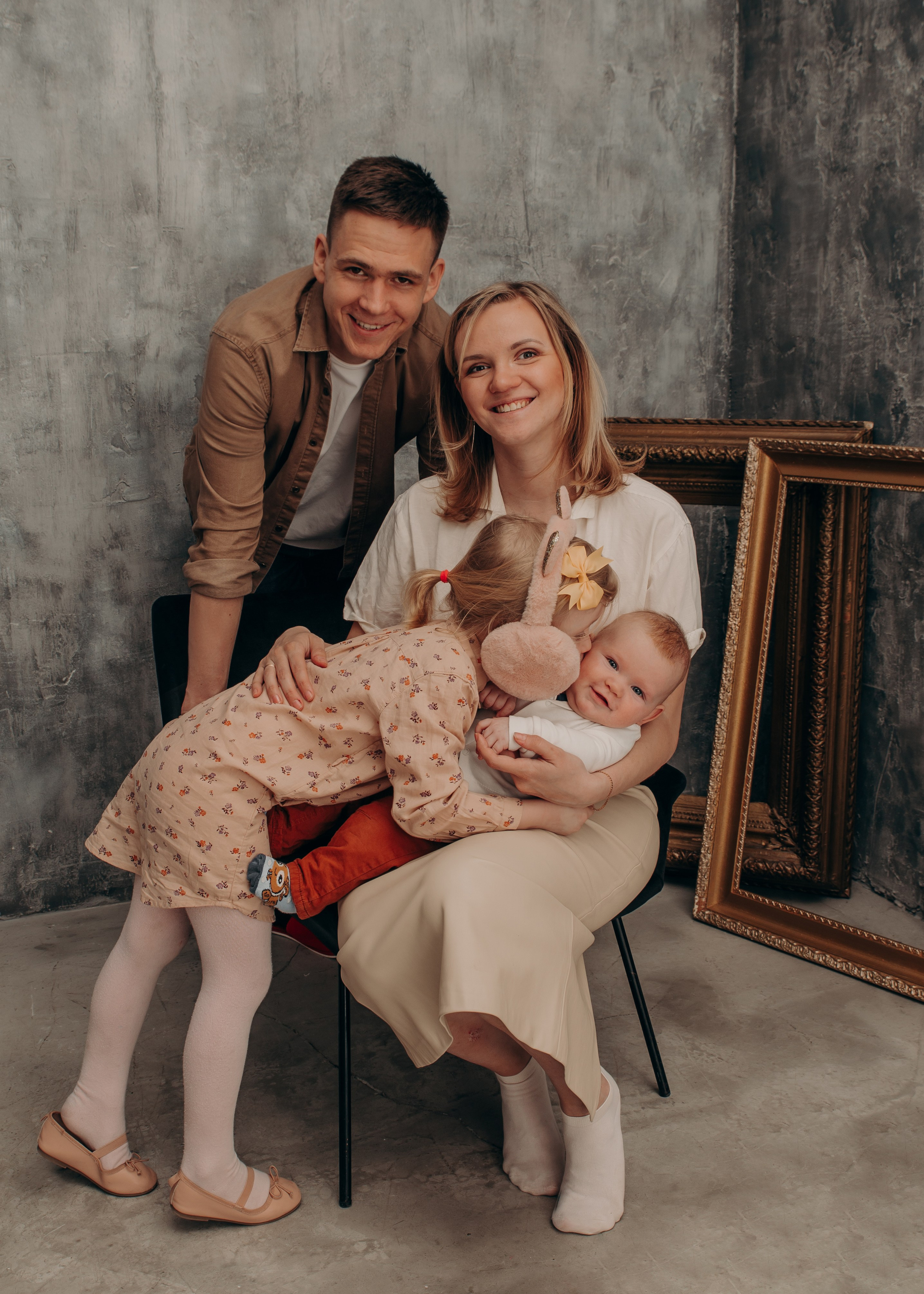 Семейная история в минималистичном стиле. Фотограф вашей улыбки. Москва