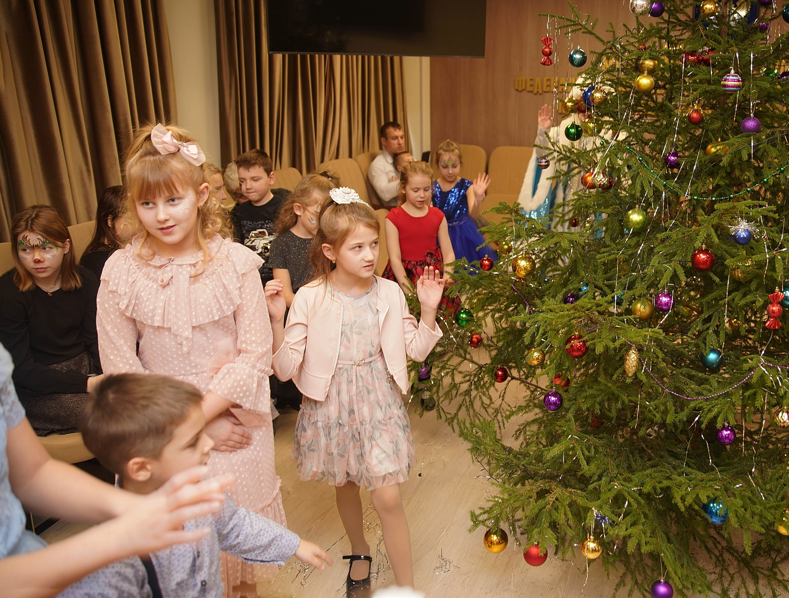 Елка НБД банк. Семейный и детский фотограф в Нижнем Новгороде