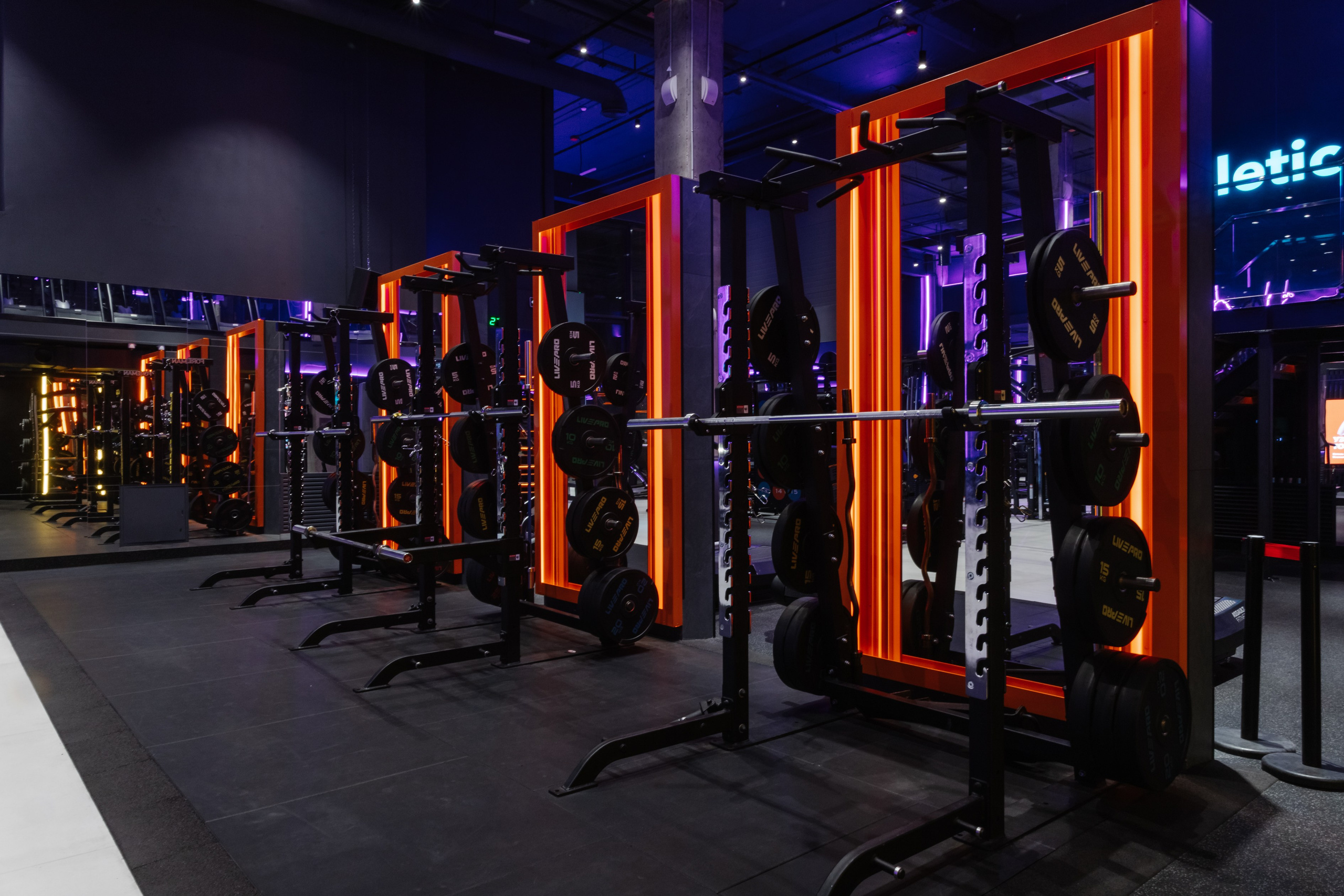 Интерьер и экстерьер. Люксмедиа — это команда фотографов и видеографов. Город Казань. Дамир Сафин