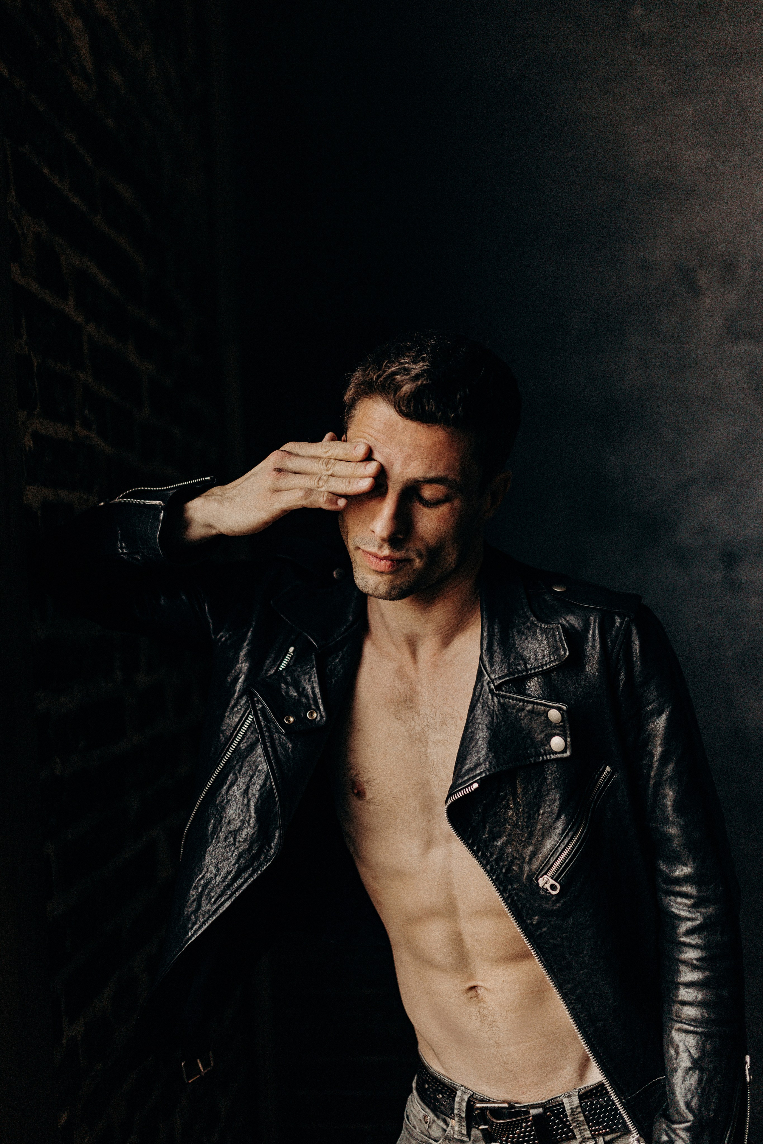 Мужские портреты от лучшего фотографа в Краснодаре. Фотограф в Краснодаре Анна Худокормова. Свадебные, семейные, детские фотосессии