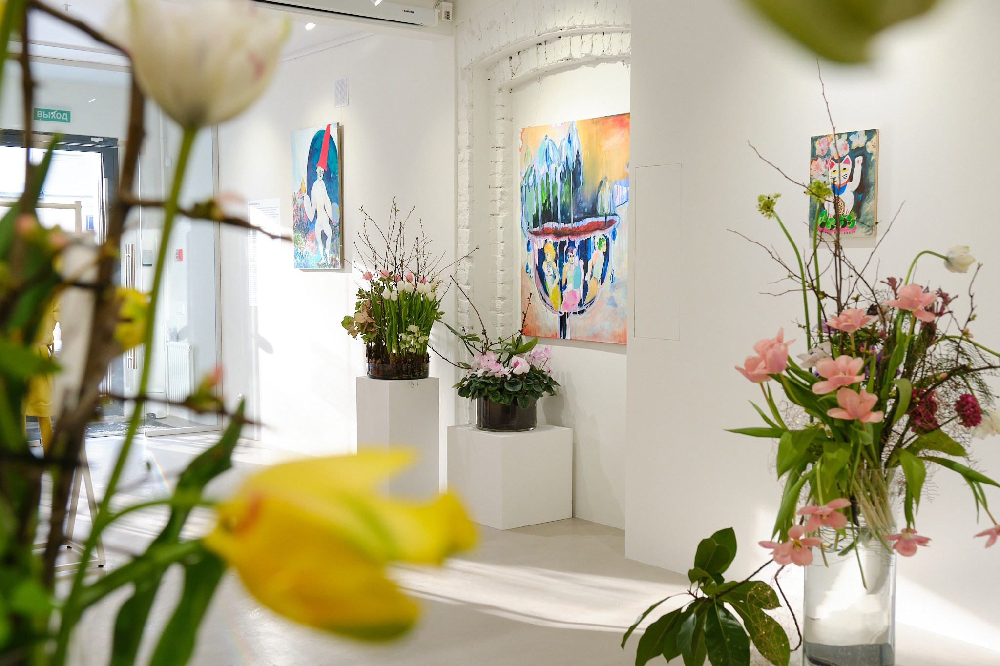 Открытие выставки Ники Черняевой в Art x Fashion «Мой маленький сад». Портретный и репортажный фотограф в Москве Острикова Анастасия