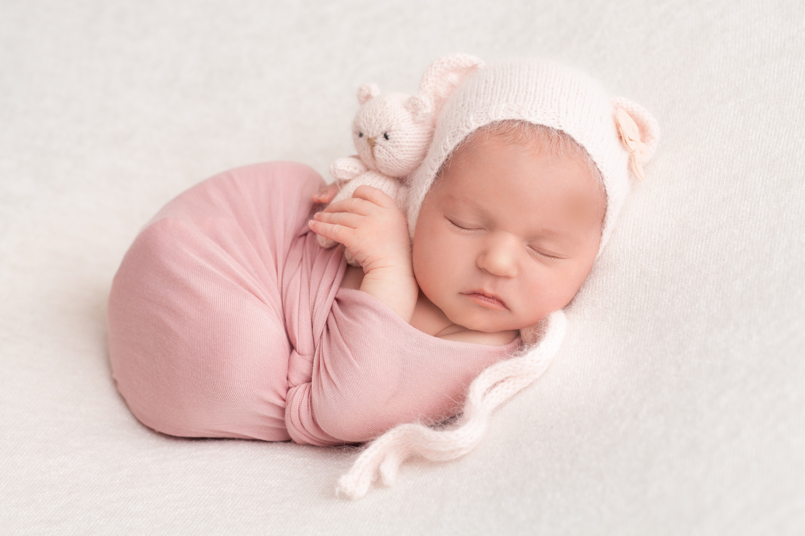 PH @newborn_flower. Retoucher Aleksmokh