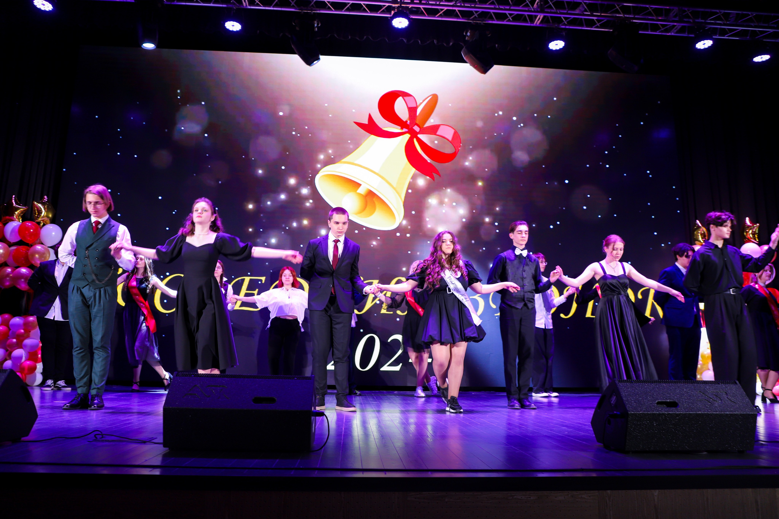 Последние звонки в школе. K-pop (и не только) фотограф в Москве Светлана Полякова