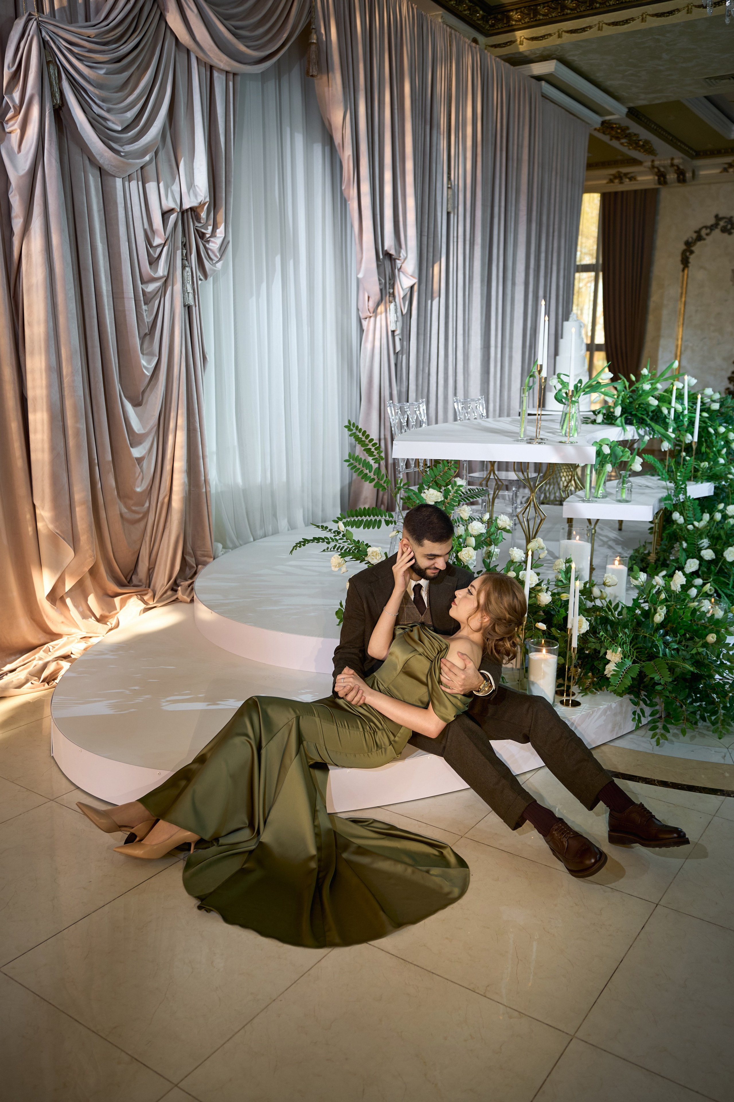 Красивое и чувственное сватовство Рафаэля & Алины в GOLDEN PALACE от ТВИНС СТУДИО. ТВИНС СТУДИО — лучшие свадебные фотографы и видеографы в Краснодаре