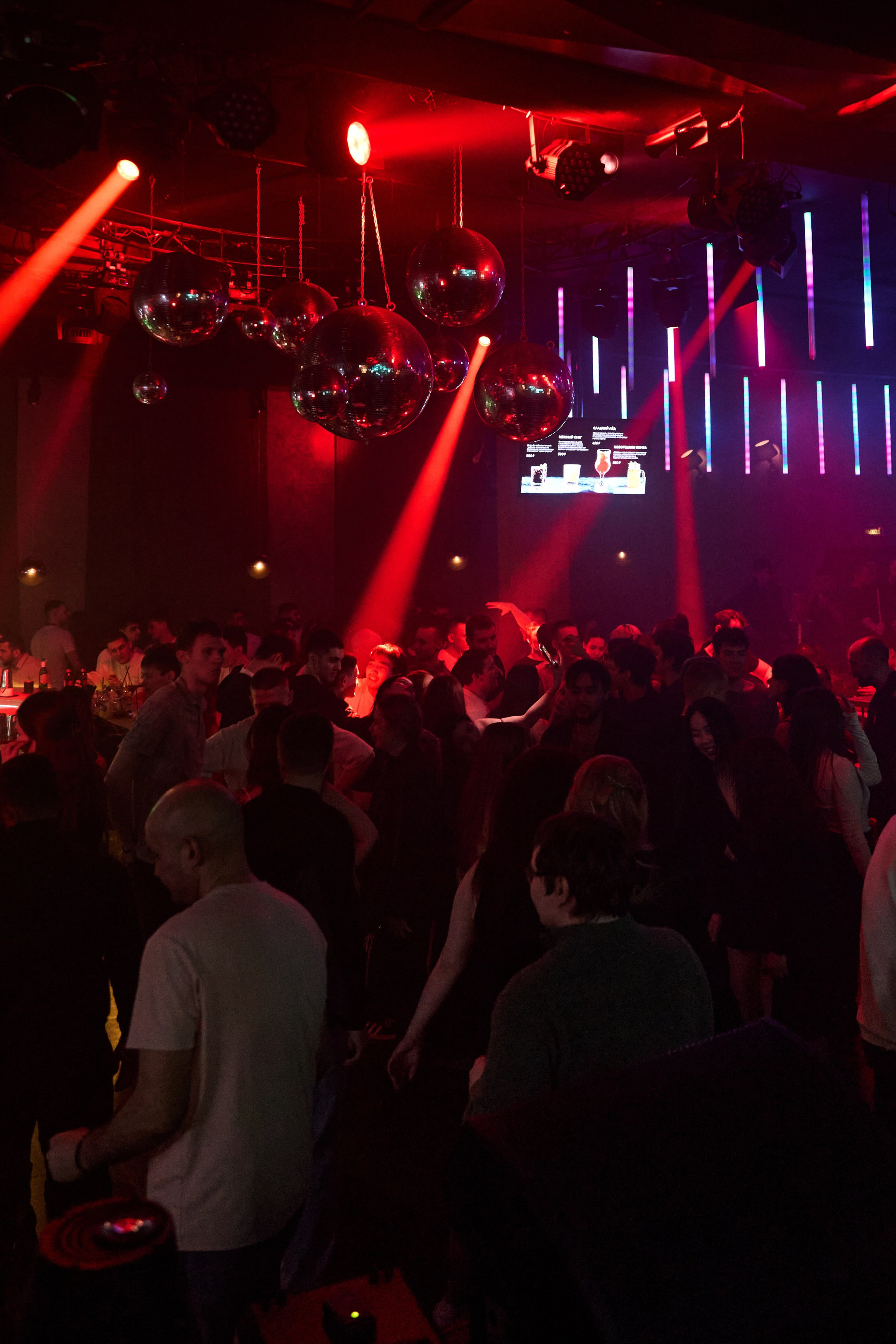 Концерт Зомба в Норильске в ночном клубе «Рублев». Свадебный и семейный фотограф в Ульяновске, Норильске, Казани — Орешина Елена