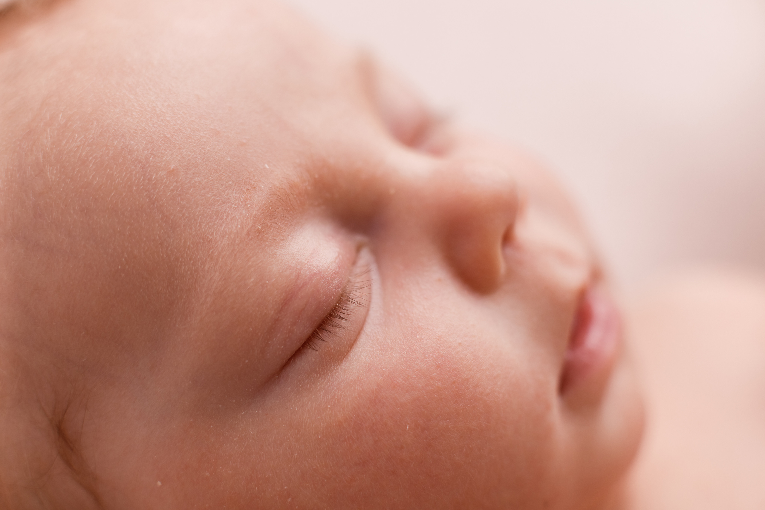 Съемка малышей 2 месяца у вас дома. Детский, семейный и фотограф новорождённых в Ярославле Анна Салова