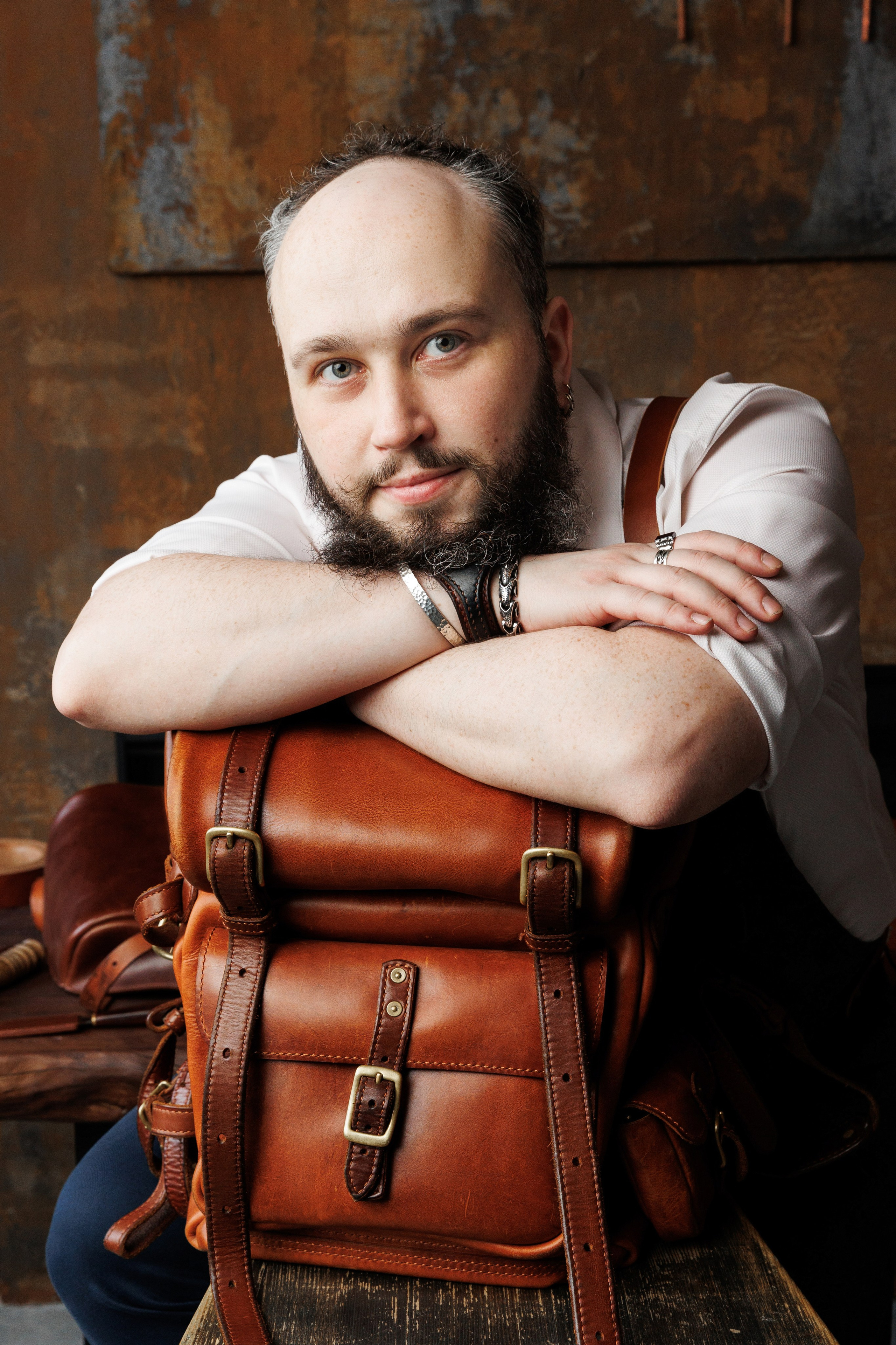 Андрей мастер по работе с кожей. Фотограф Щелково/ Москва Татьяна Жучкова