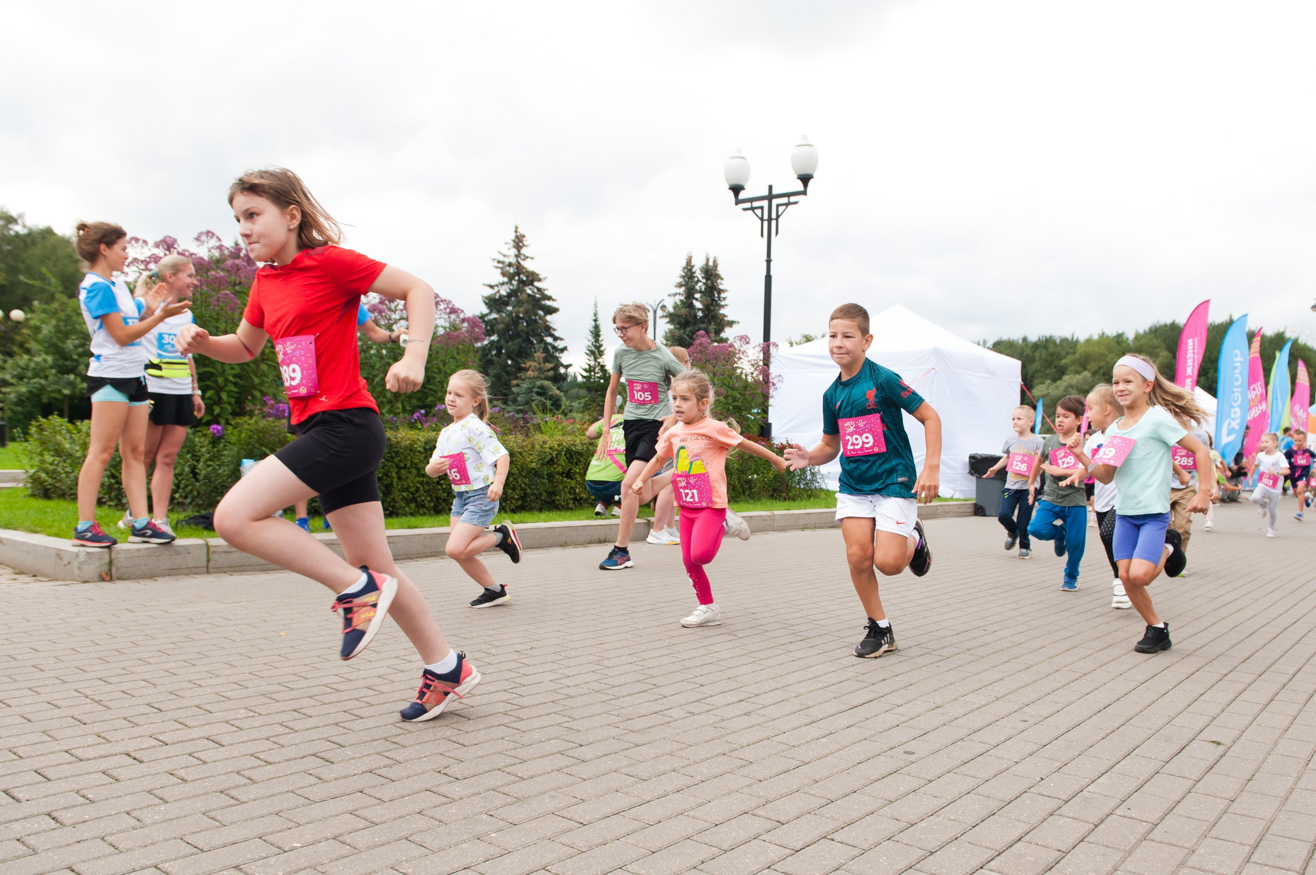 Корпоративное. Забег X5 Retail Group. Репортажный фотограф и видеограф Слава Думчев. Тимбилдинги, отчетники, корпоративы