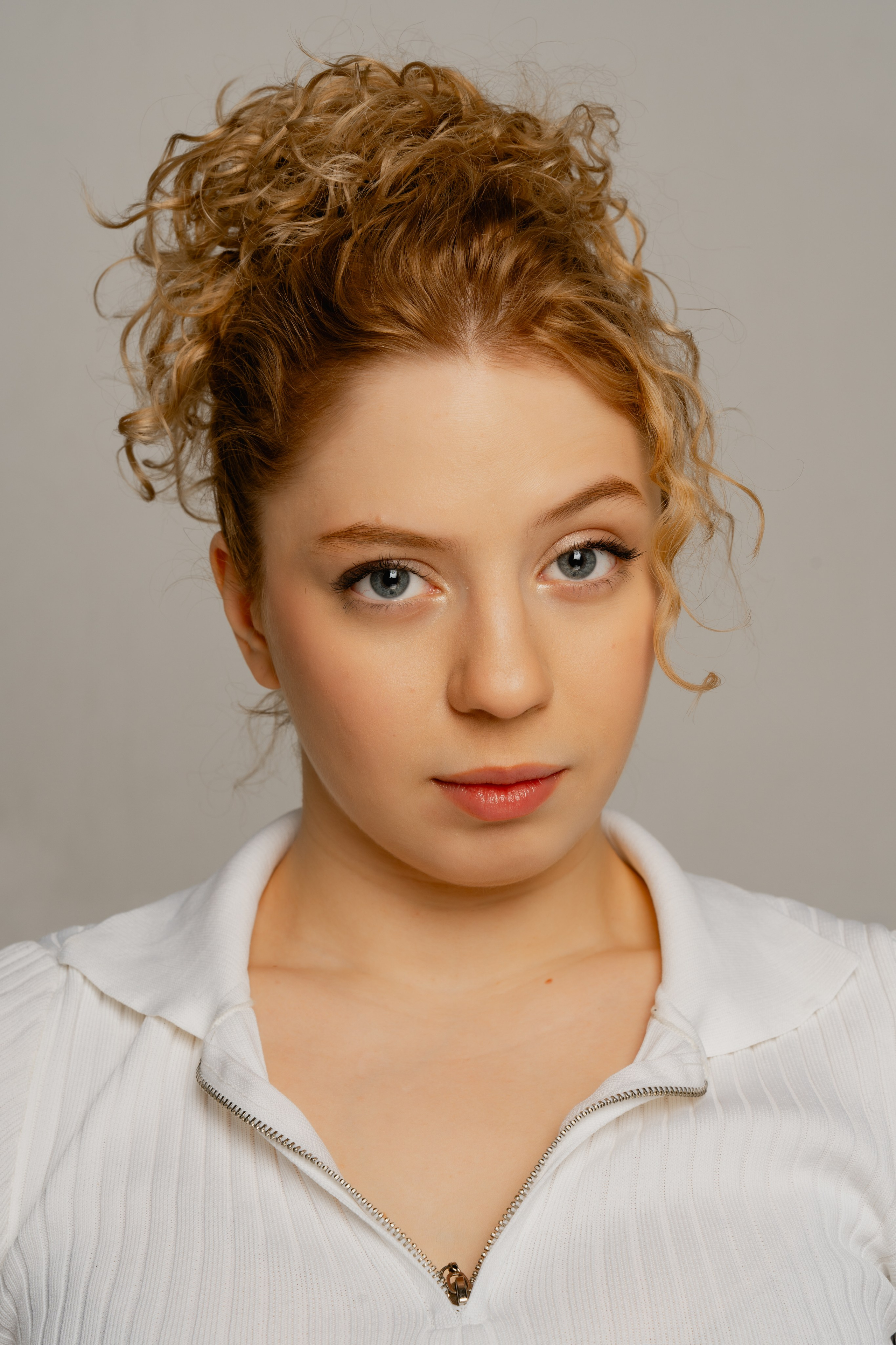 Алла. Виктория Саханкова — портретный и семейный фотограф в Москве