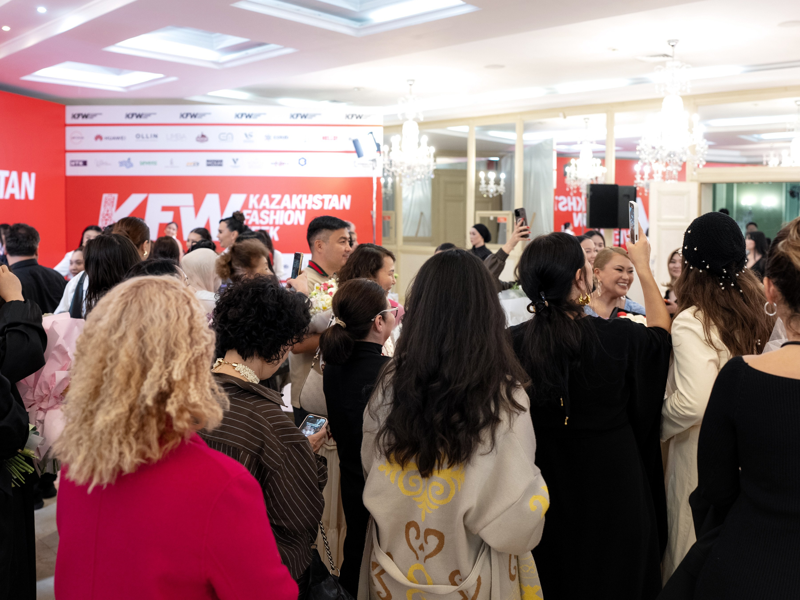 Backstage Day 2. Сайт Алматинского НЮ АРТ, будуар и фэшн фотографа Дениса Карпенко