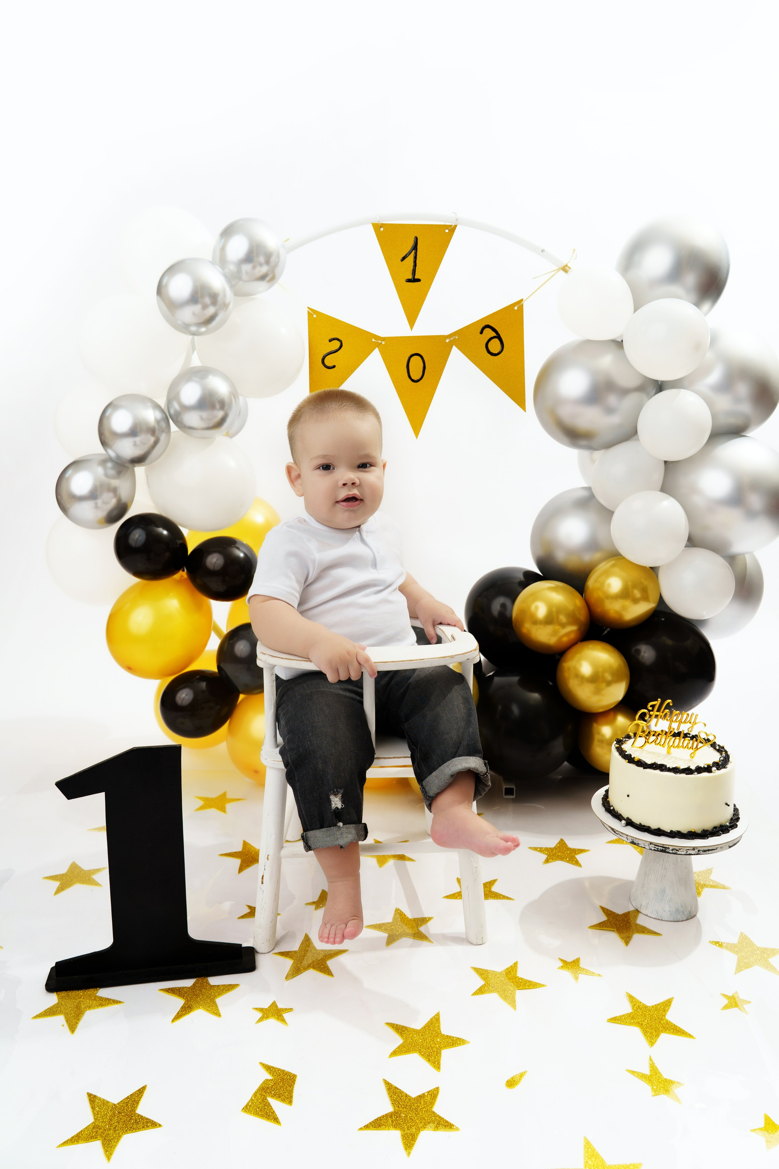 Фотосессия ГОДОВАСИЕ. Фотограф новорожденных, детей до года и беременных в Симферополе