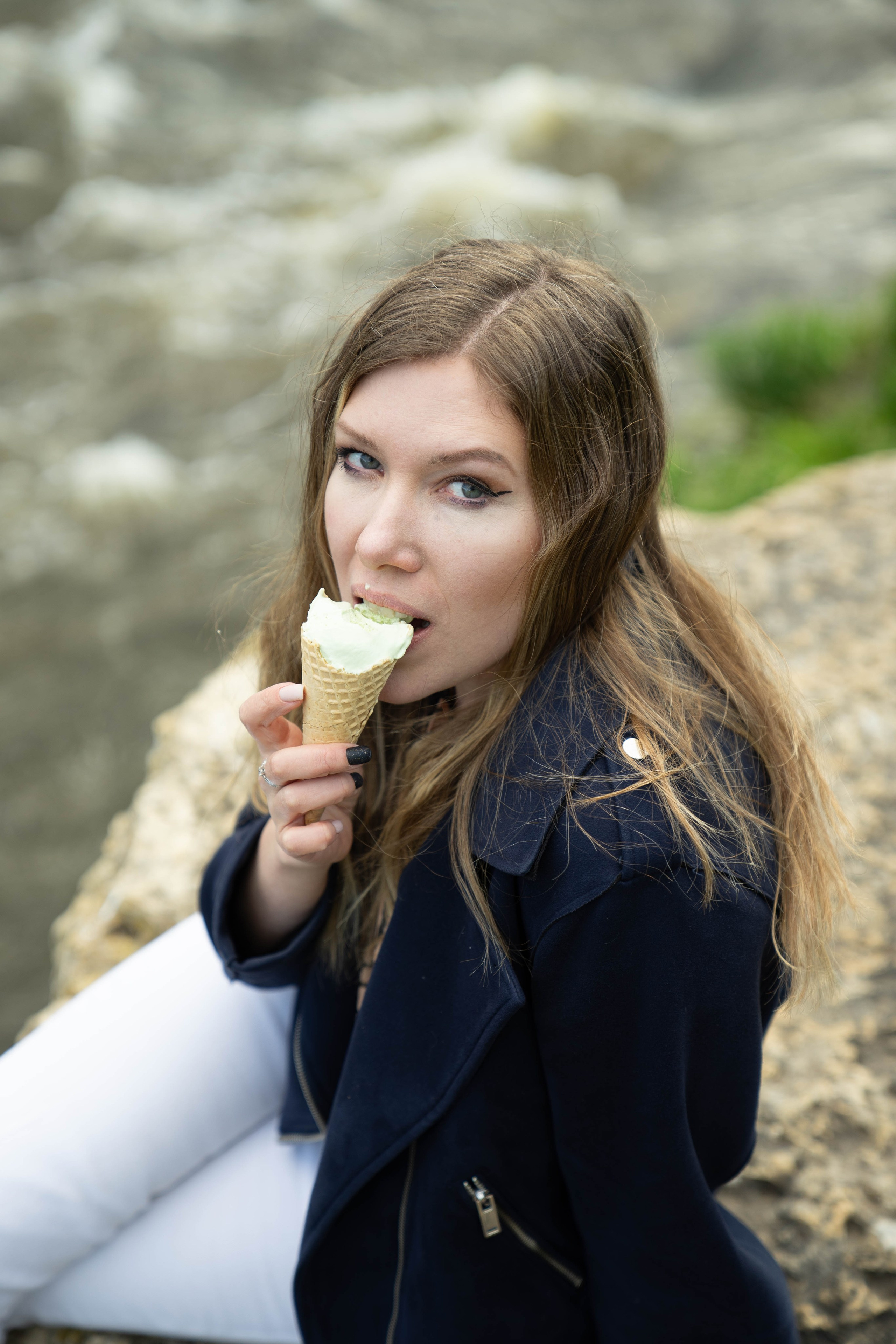 Anna. Lifestyle photographer Turku. I catch emotions in the frame