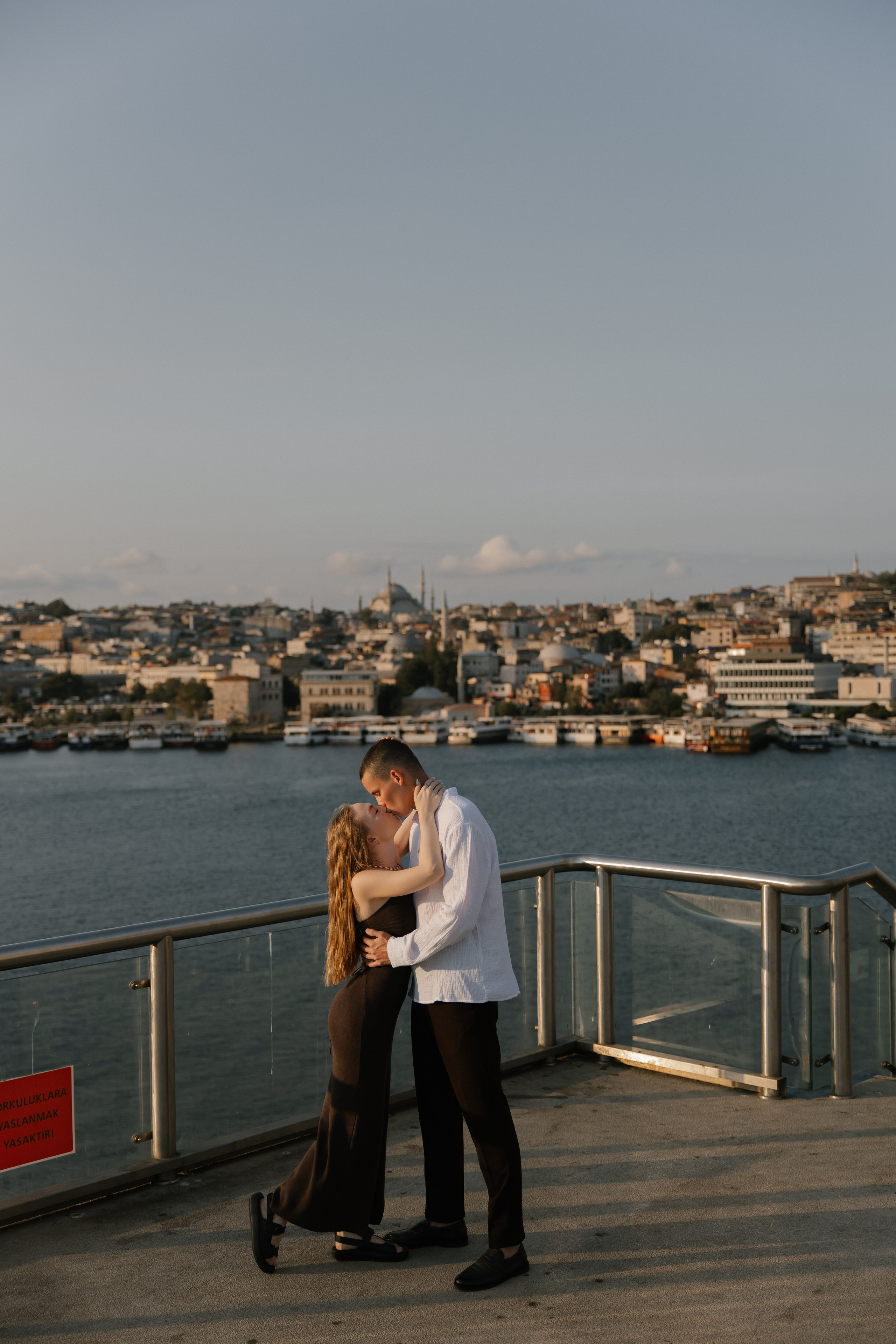 На рассвете