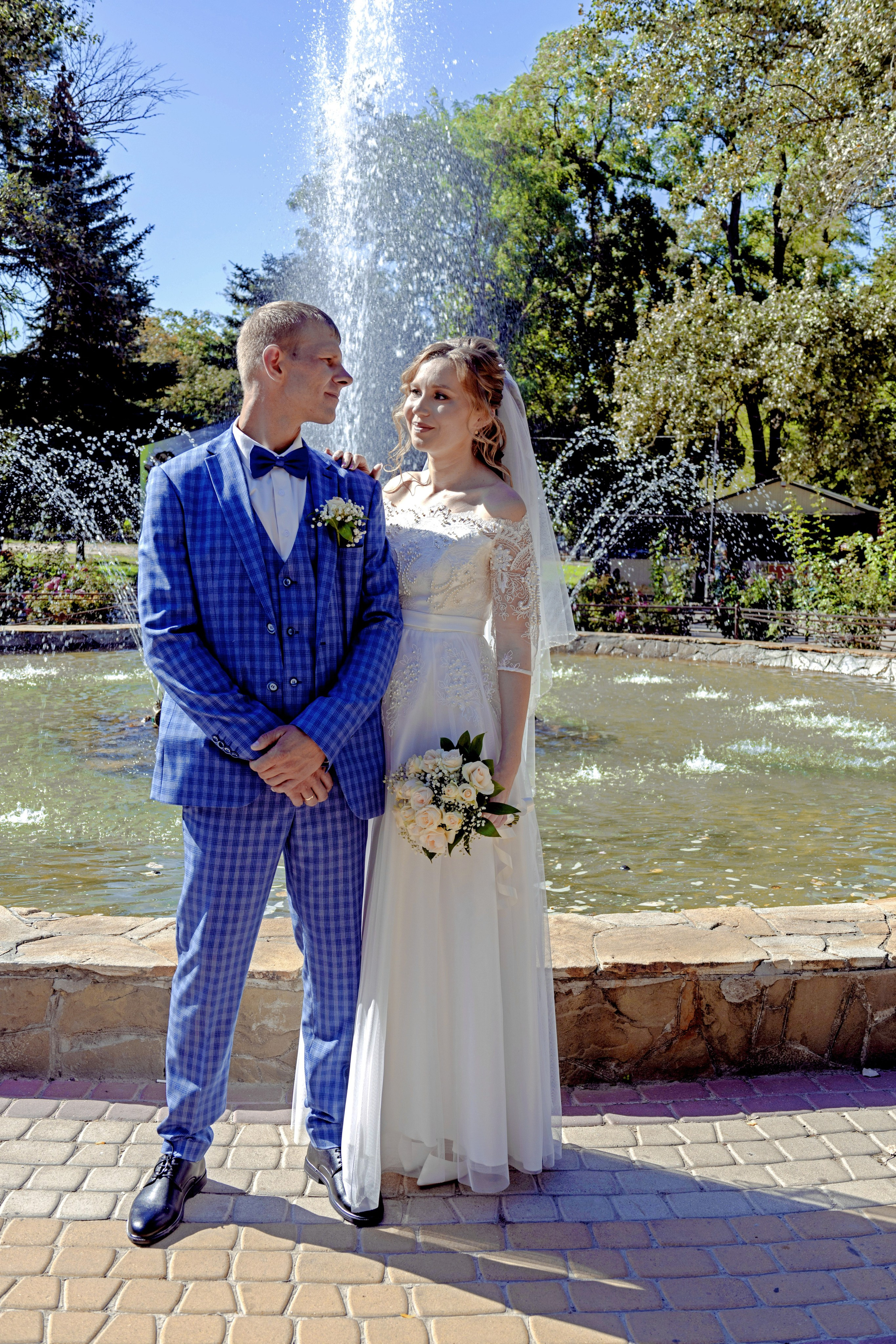 Свадьба замечательной пары и прогулка по городу Азов. Виктор и Вера. Свадебный фотограф ростовская область