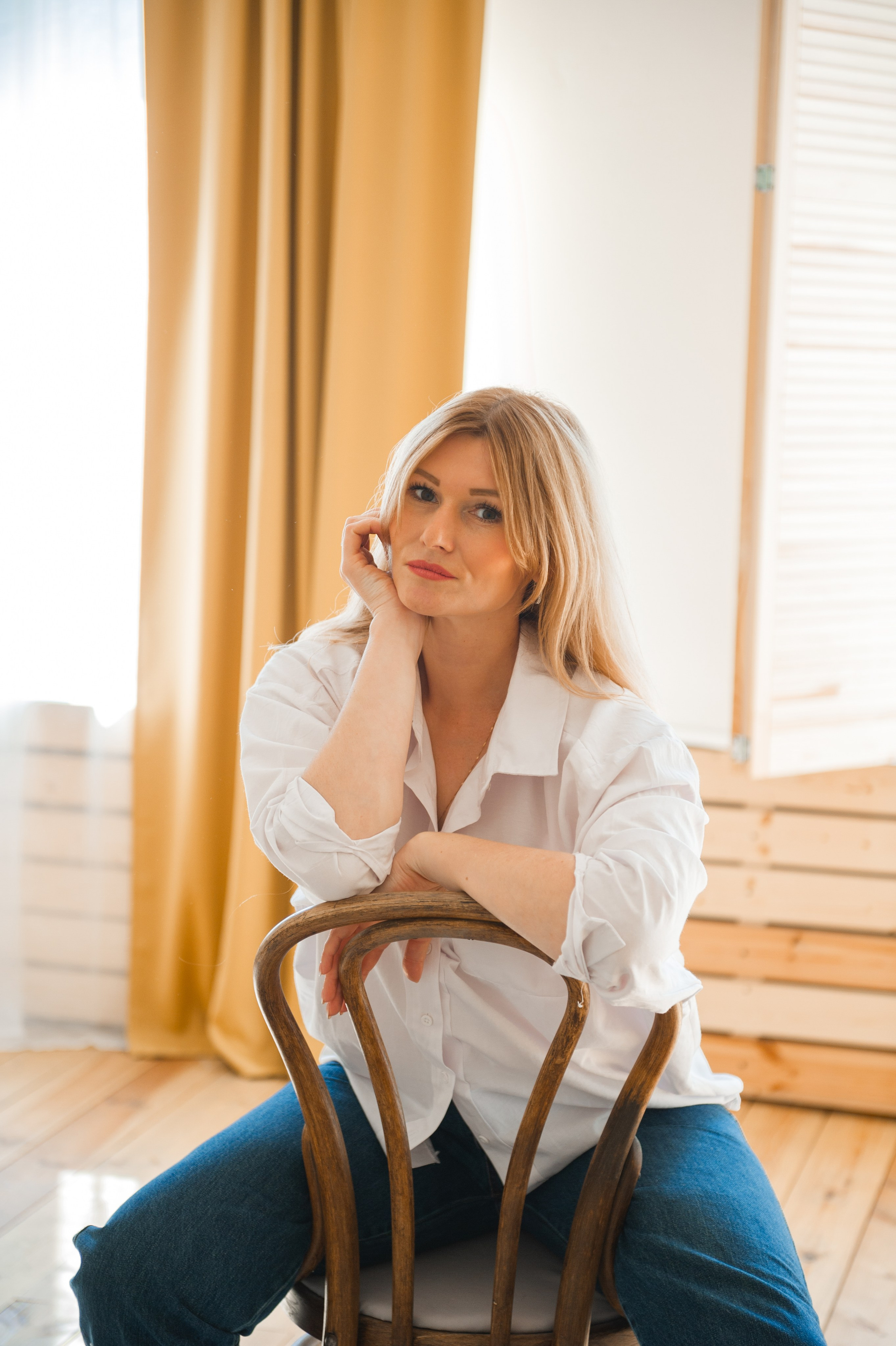 Ирина и Анастасия. Семейный и женский фотограф, контент фотосессия в Екатеринбурге